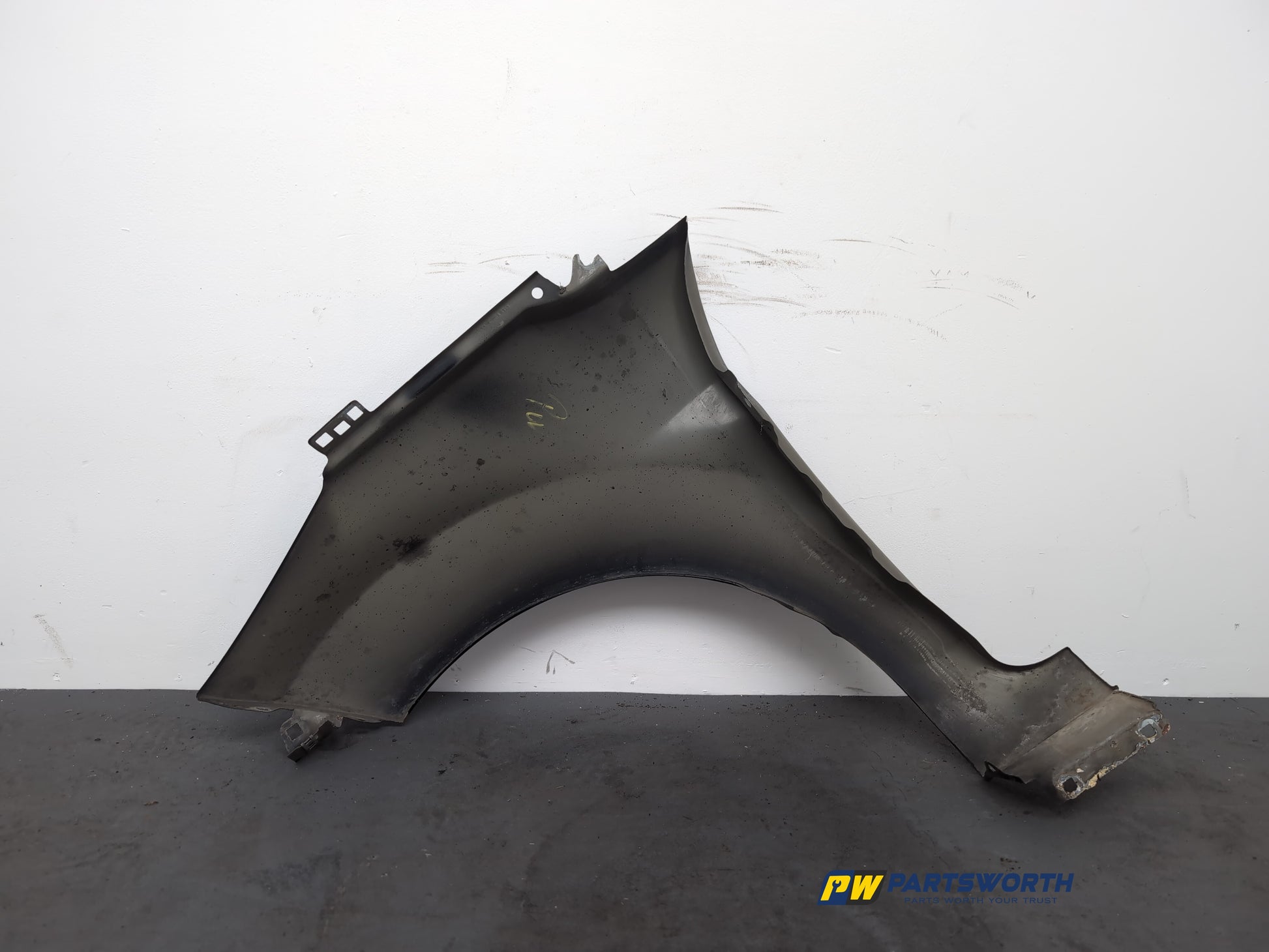 Wing Front RH 9