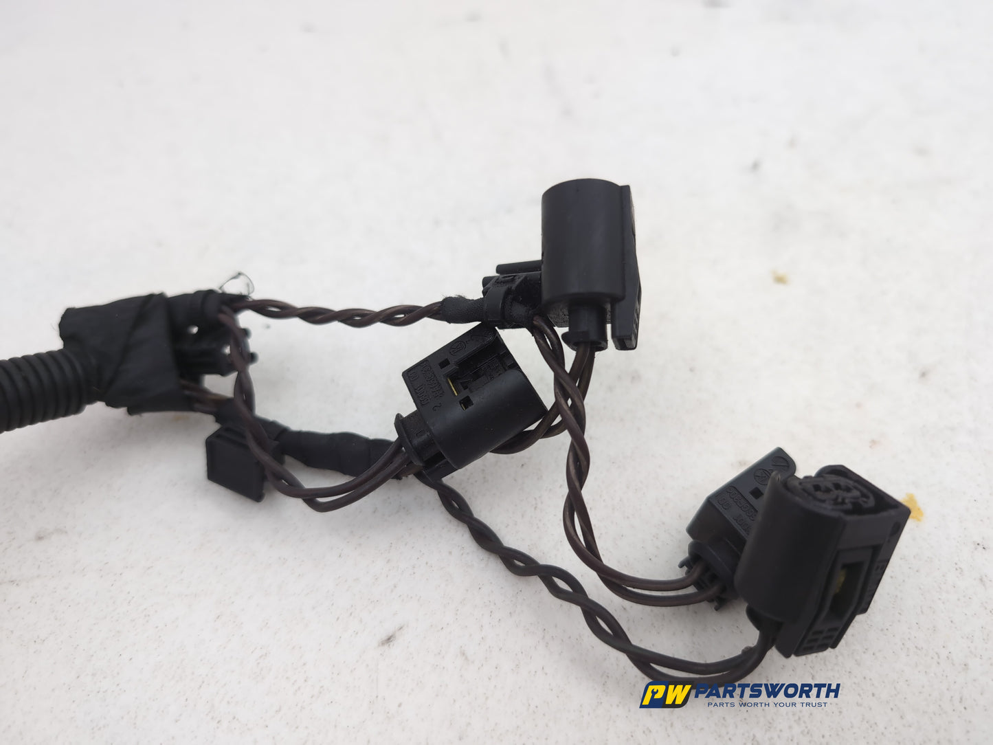 Wiring loom 10