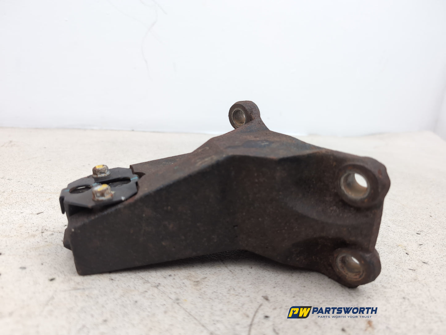 Transmission Mounting Bracket 9
