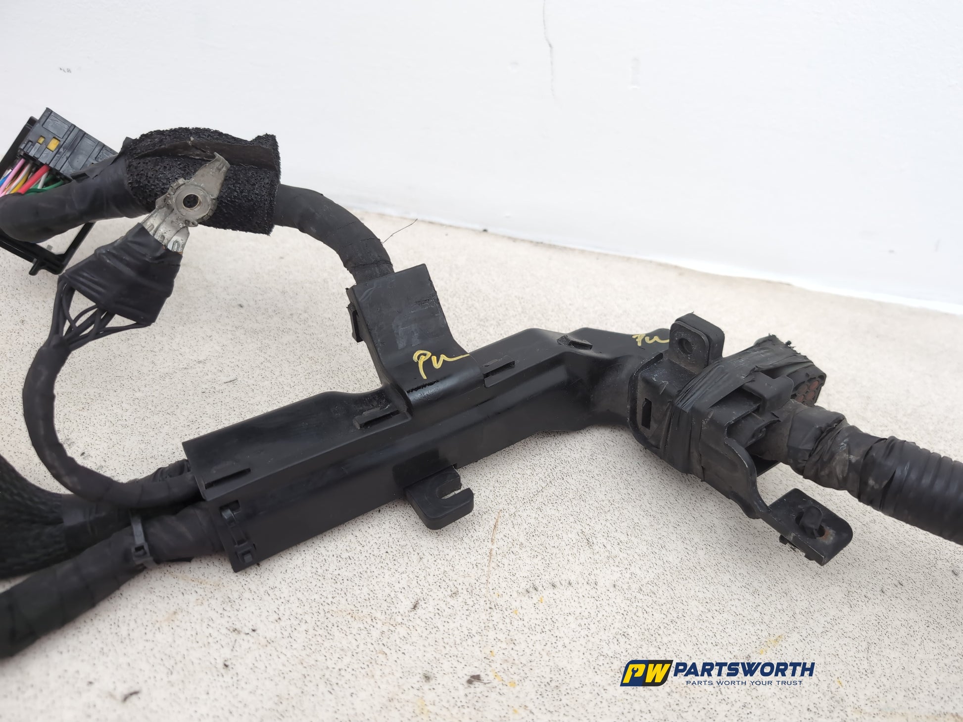 Engine Wiring Harness  10