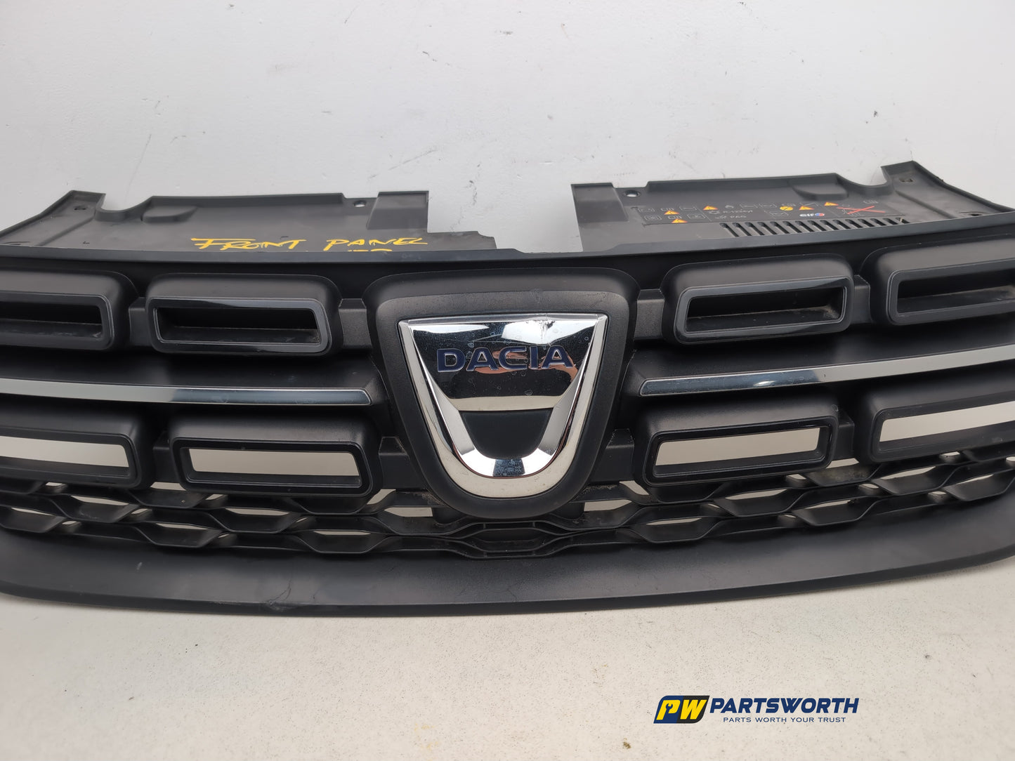 Grille Front 10
