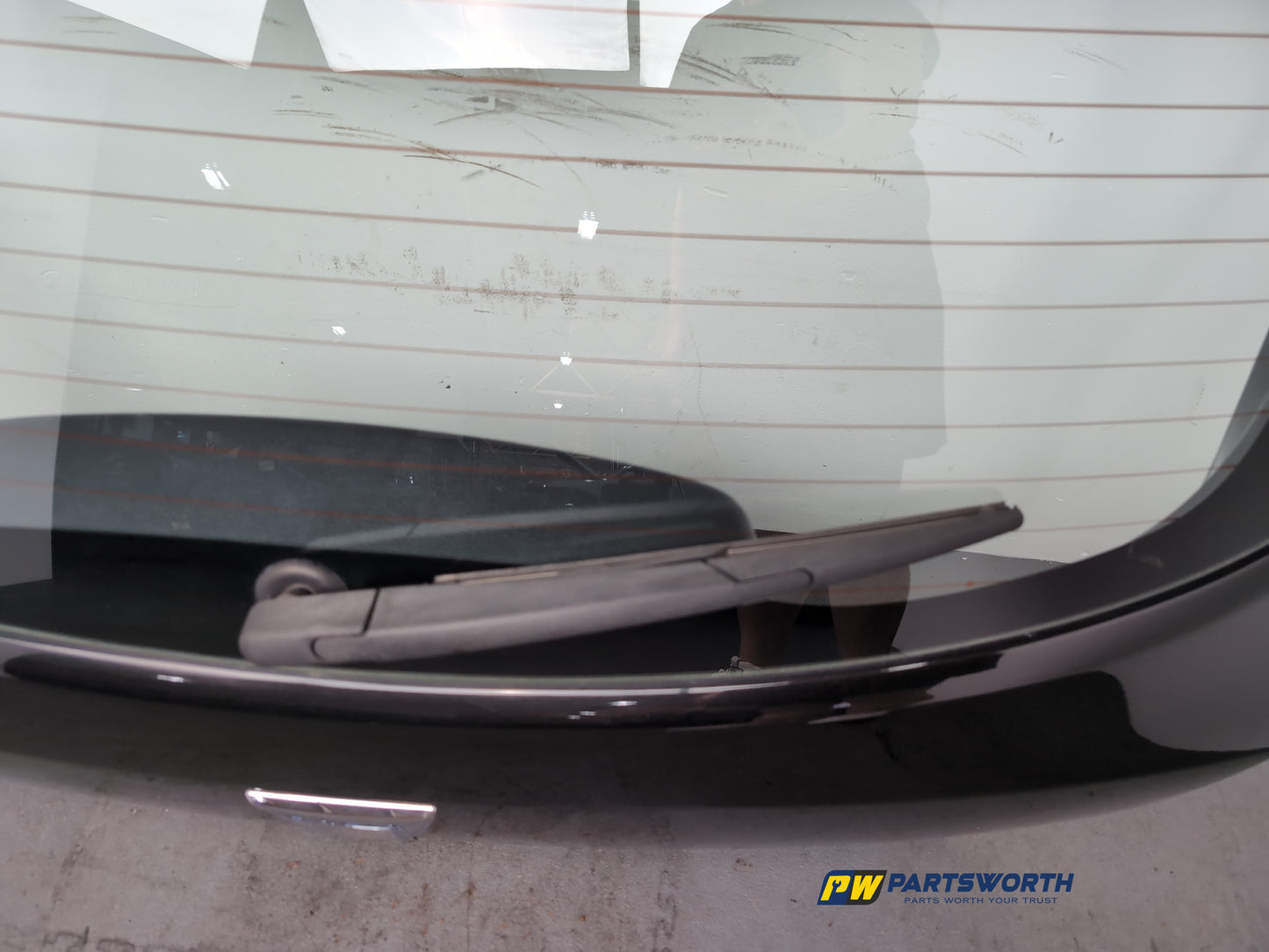 Boot Lid 10