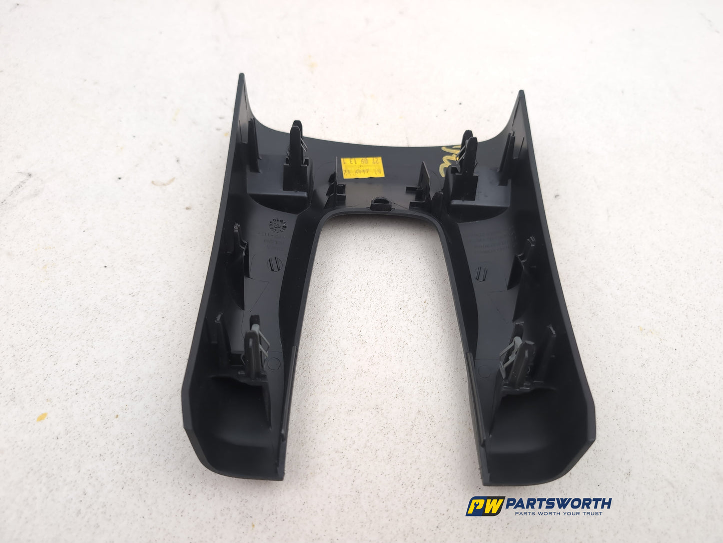 Centre Console Trim  10