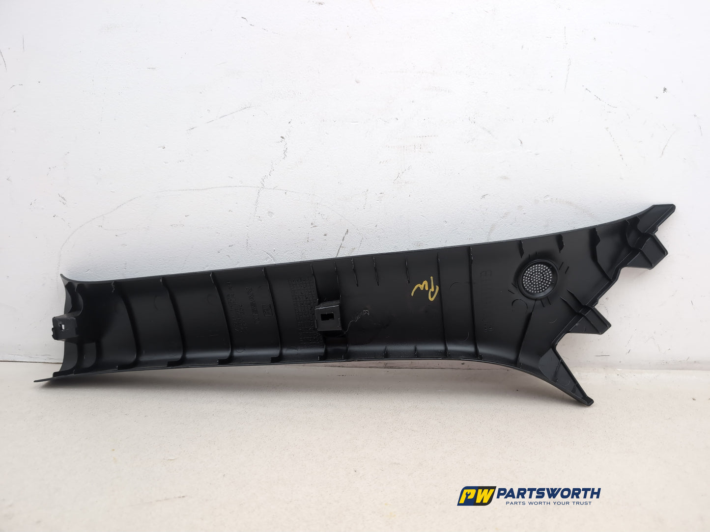 RH A Pillar Trim  9