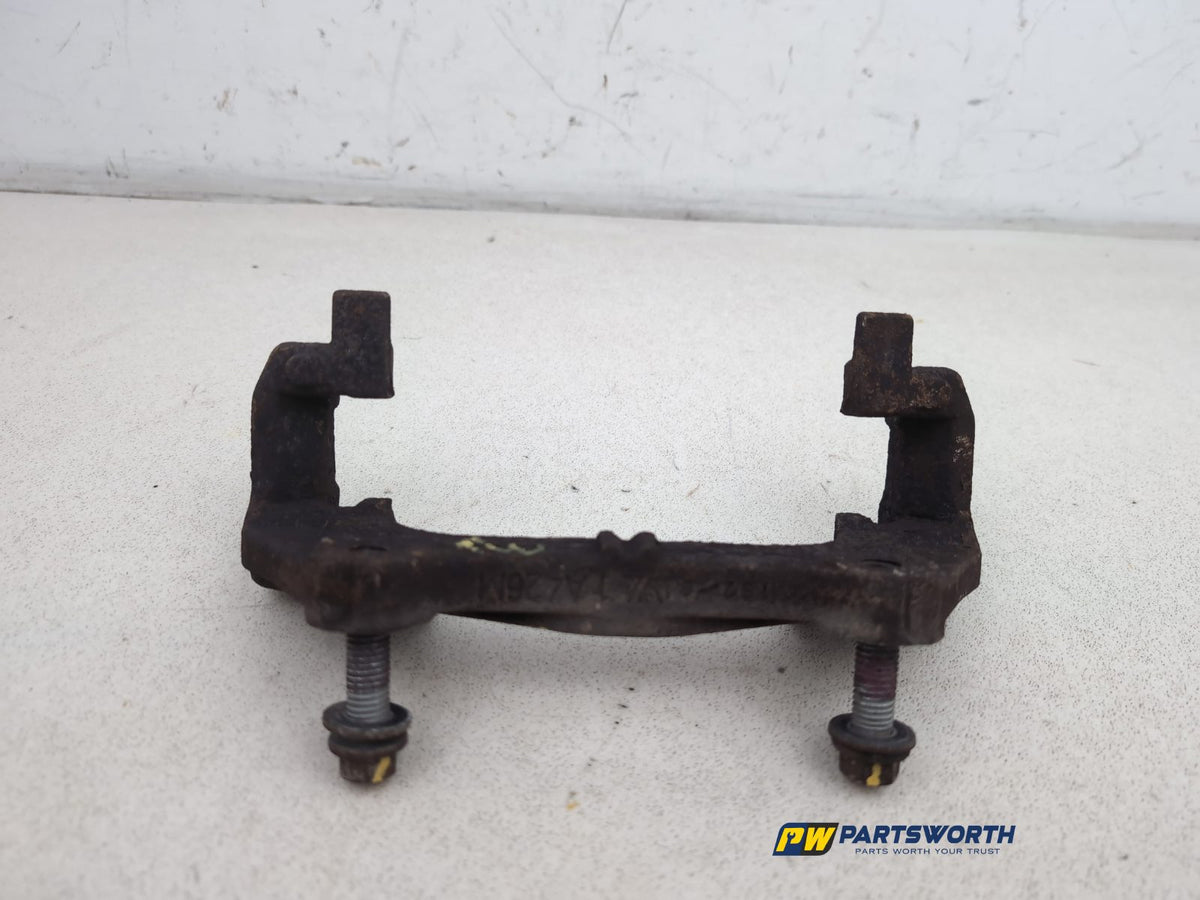 Jaguar Xf R-Sport X260 Saloon Brake Caliper Front Support Passenger Hk832b135ab - photo 5