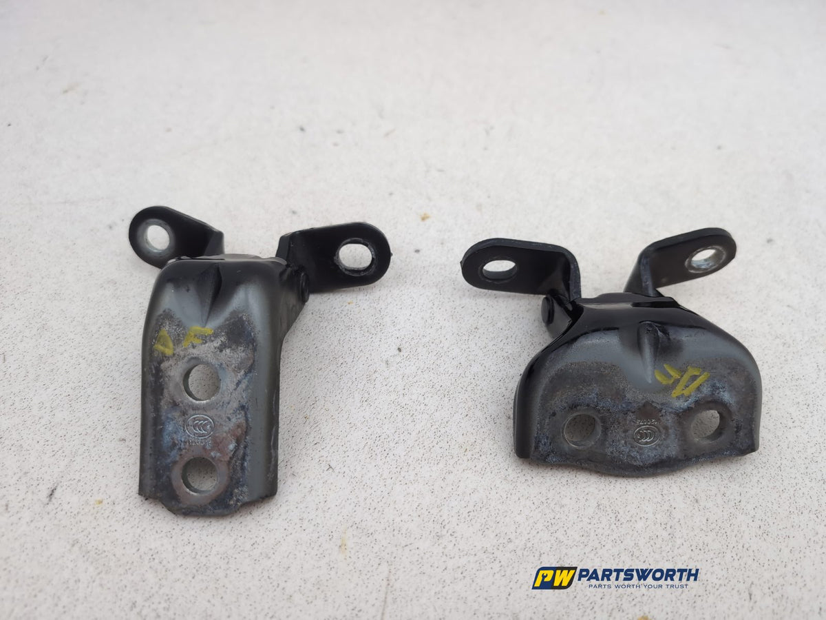 RH Front Door Hinge Pair  5