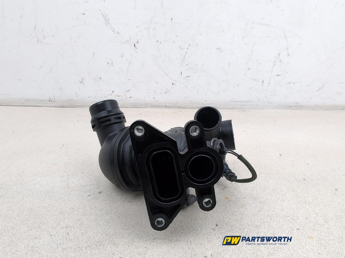 Jaguar Xf X260 2.0l Diesel Thermostat Housing G4d38575af 2015-2020 - photo 5