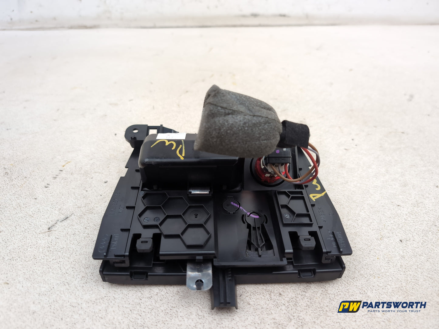 Centre Console Storage Tray 6
