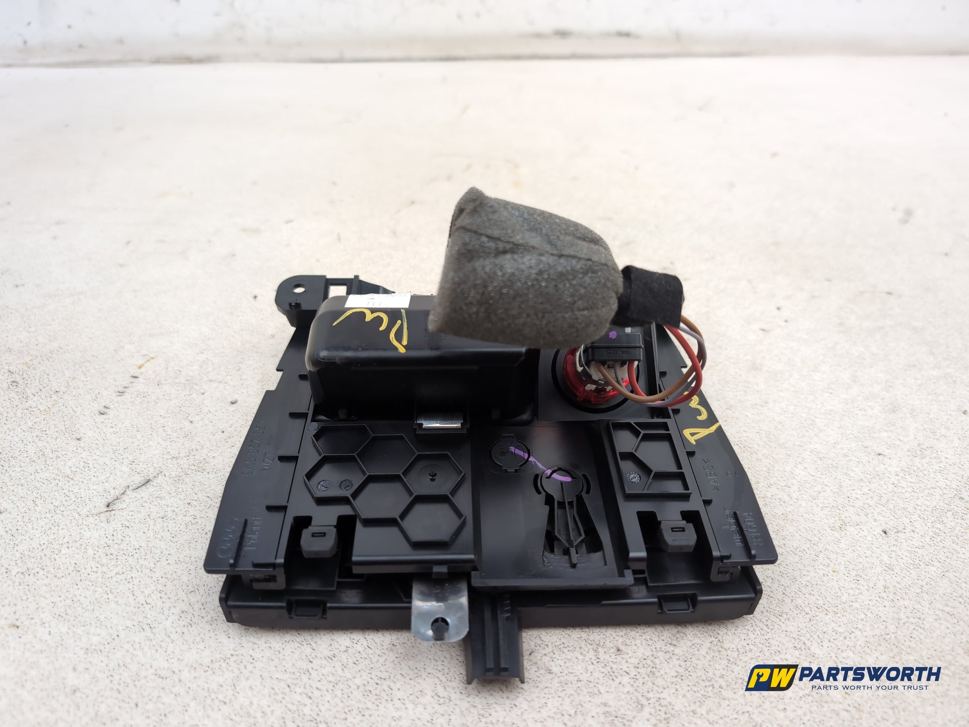 Centre Console Storage Tray 6