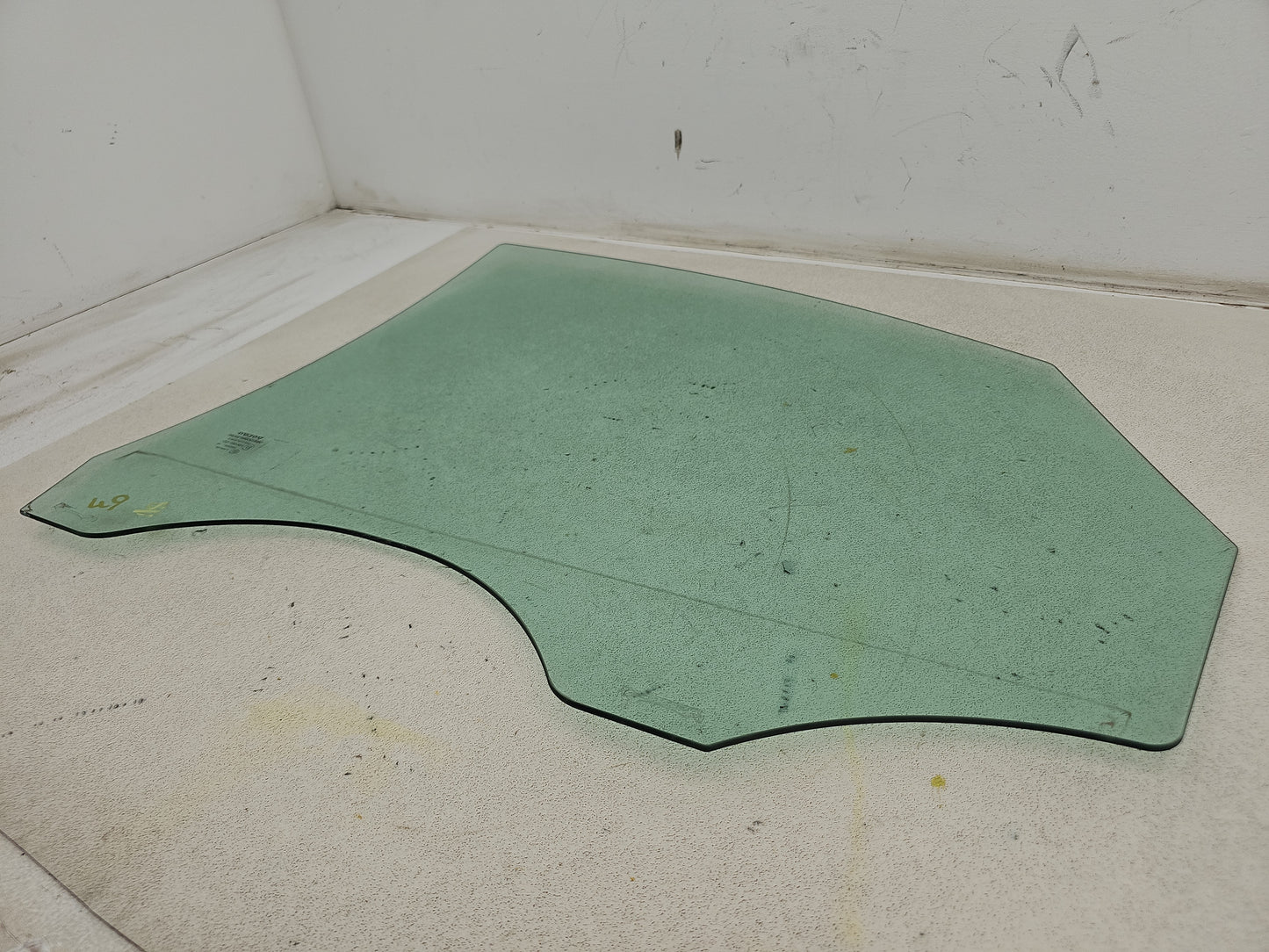 Door Glass Rear RH 6