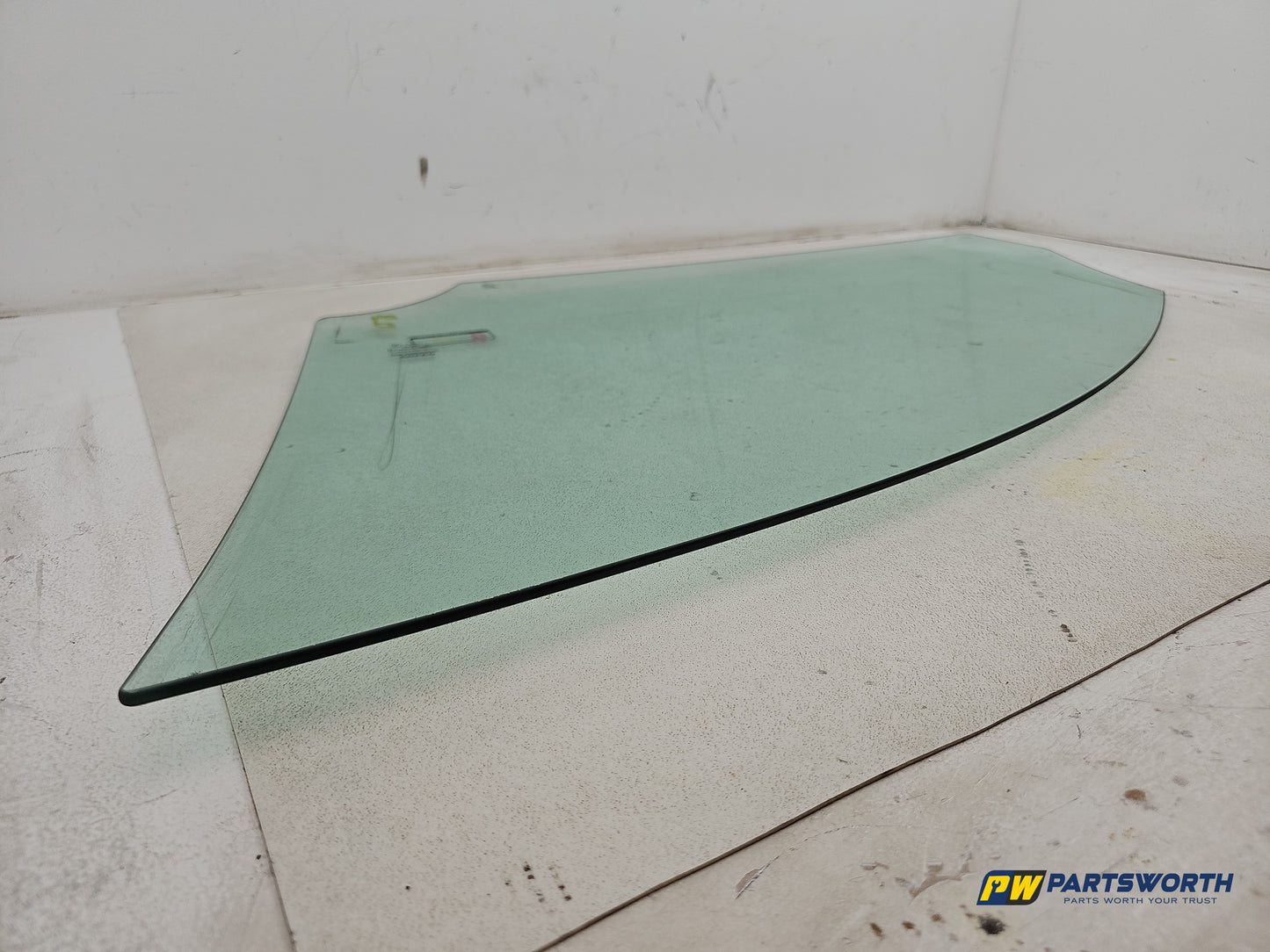 Door Glass Front RH 6