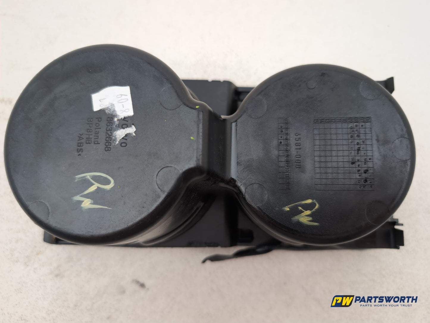 Centre Console Cup Holder 6