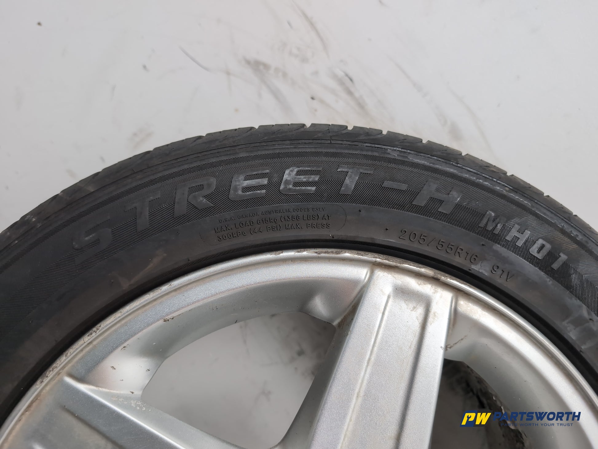 Wheel Road Alloy 6