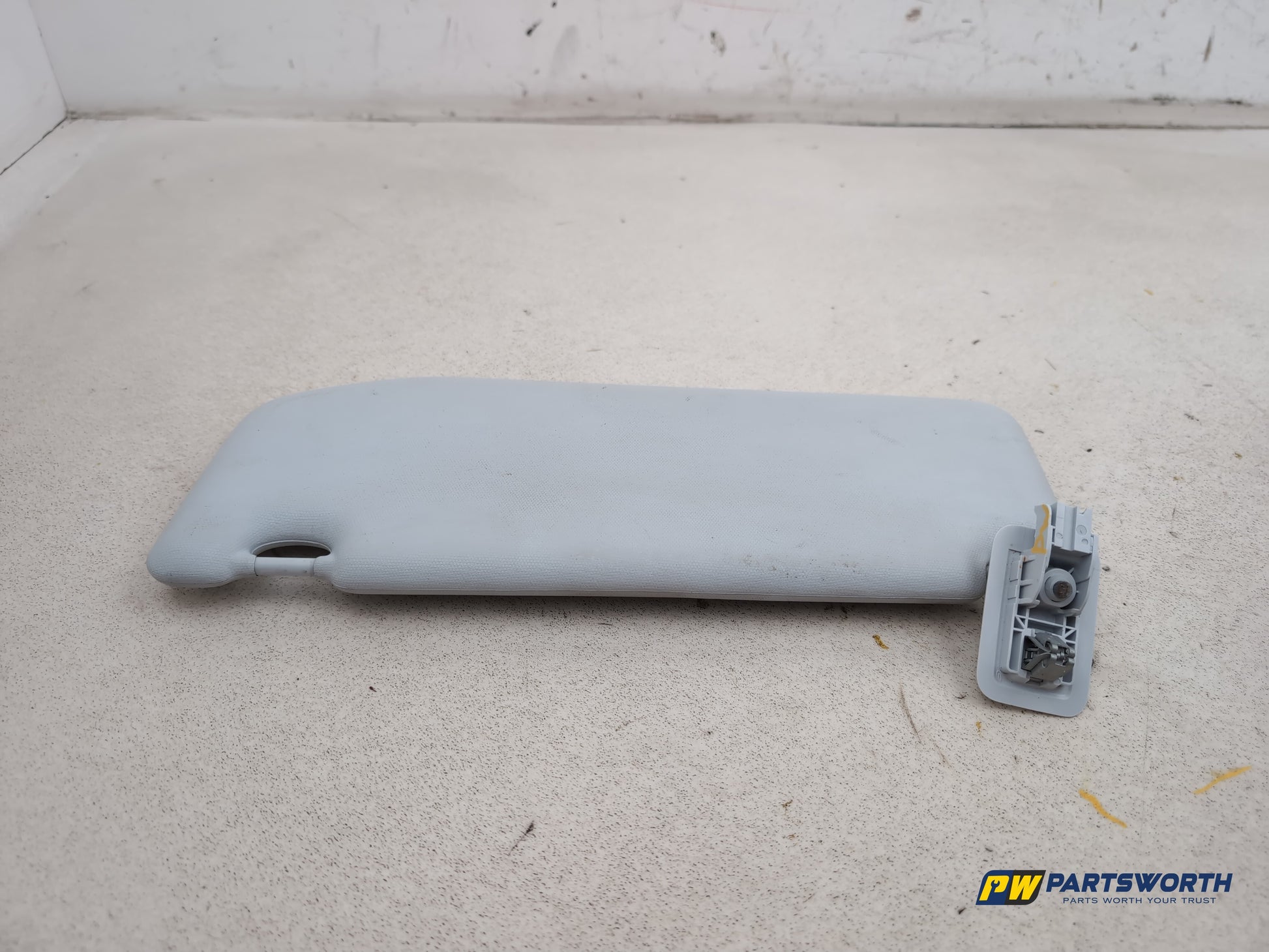 Sun Visor RH 6