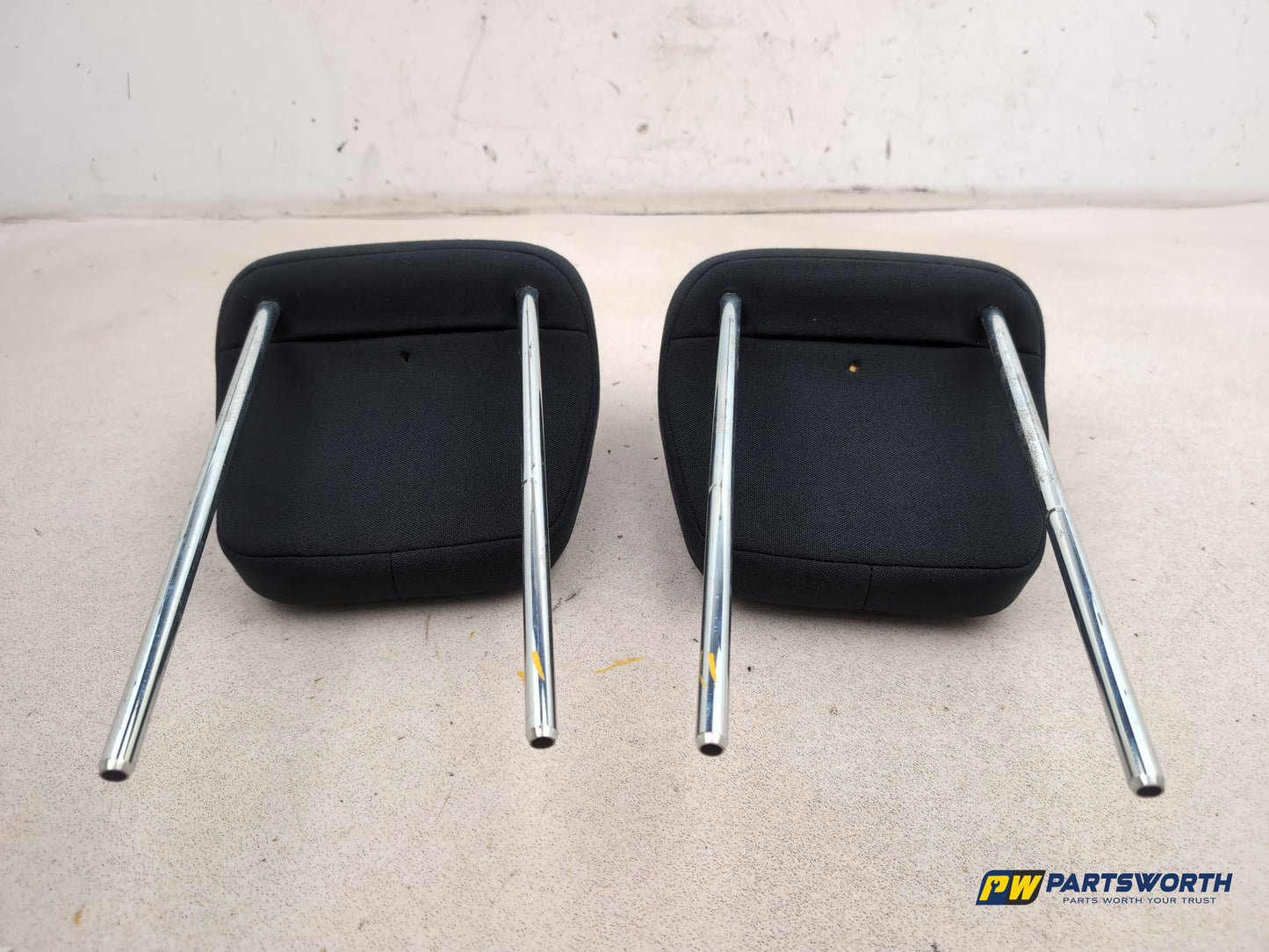 Rear Headrest 6
