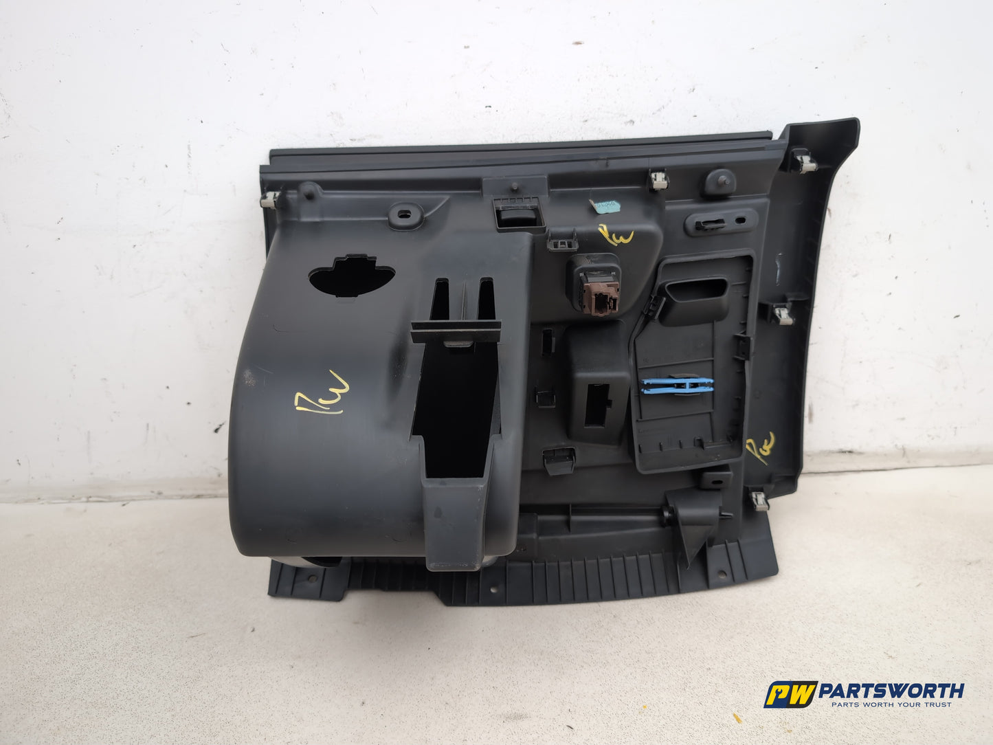 Glove Compartment Assembly 6