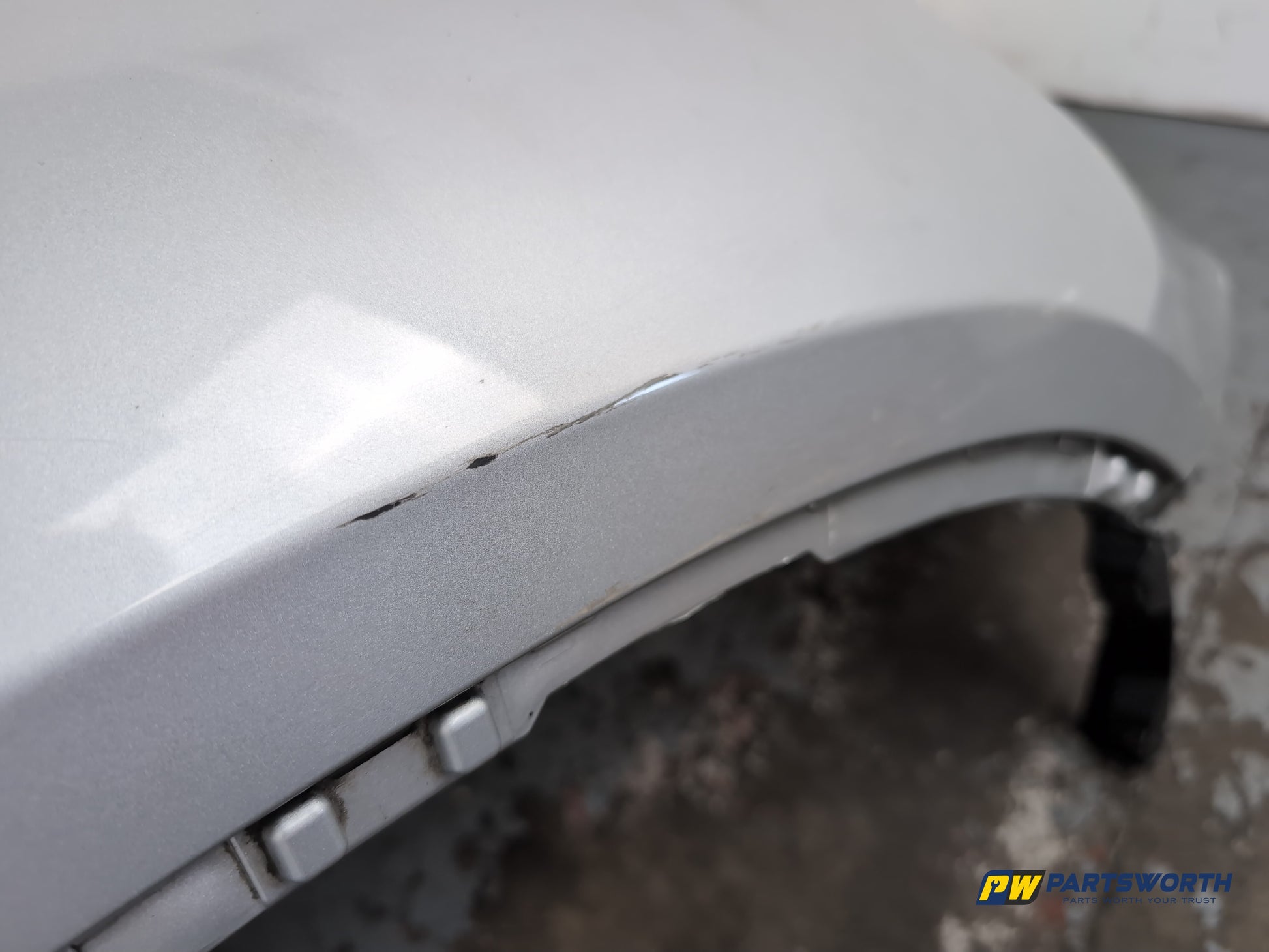 Wing Front RH 6