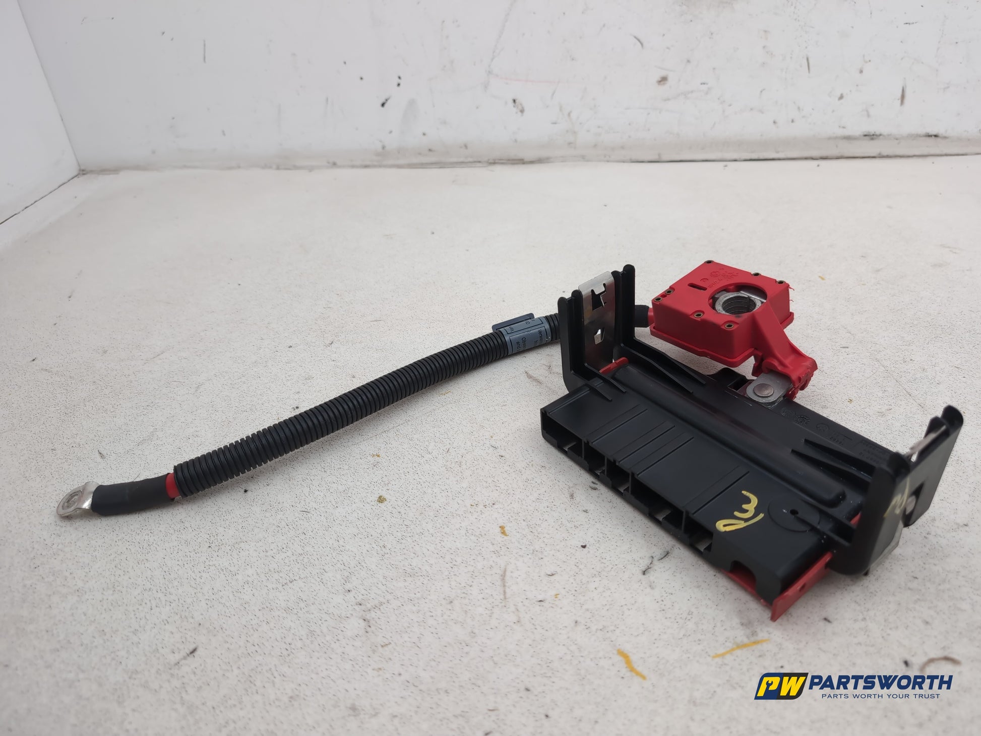 Positive Pole Battery Power Boot Distribution Fuse Box 6