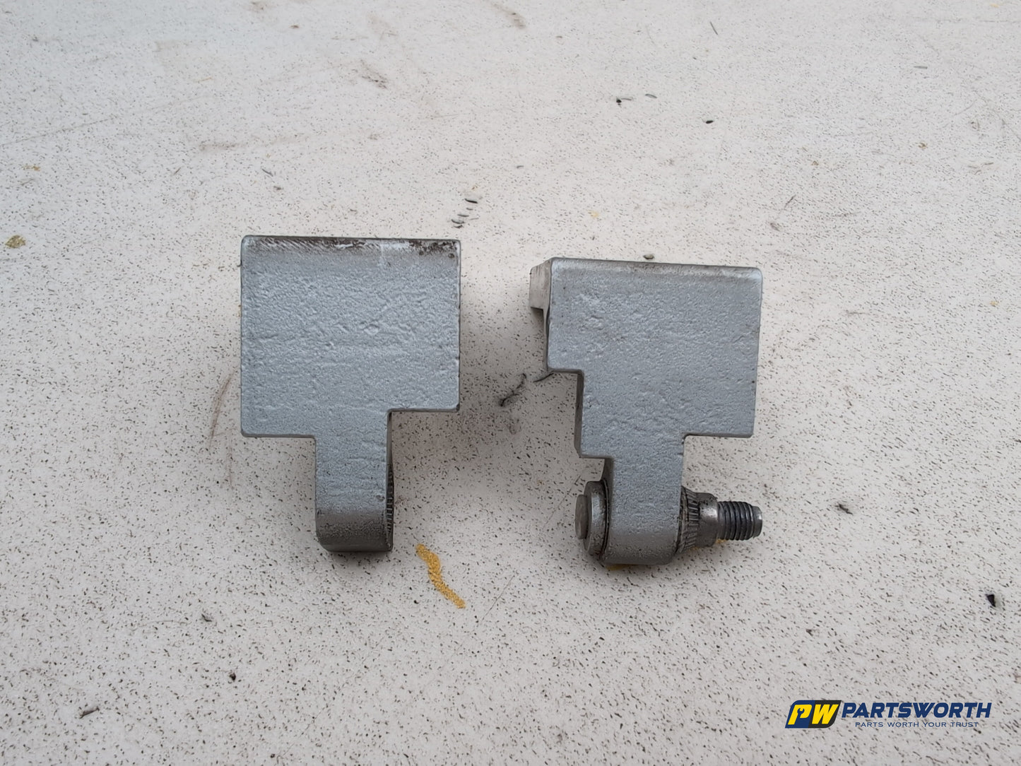 RH Front Door Hinge Pair  6