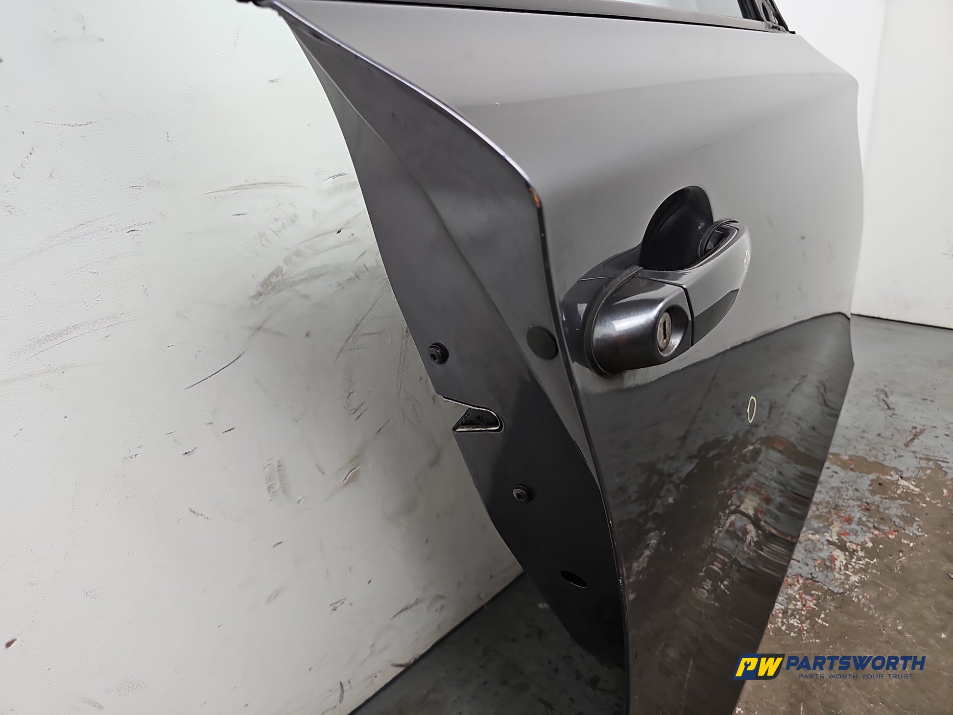 Door Front RH 6