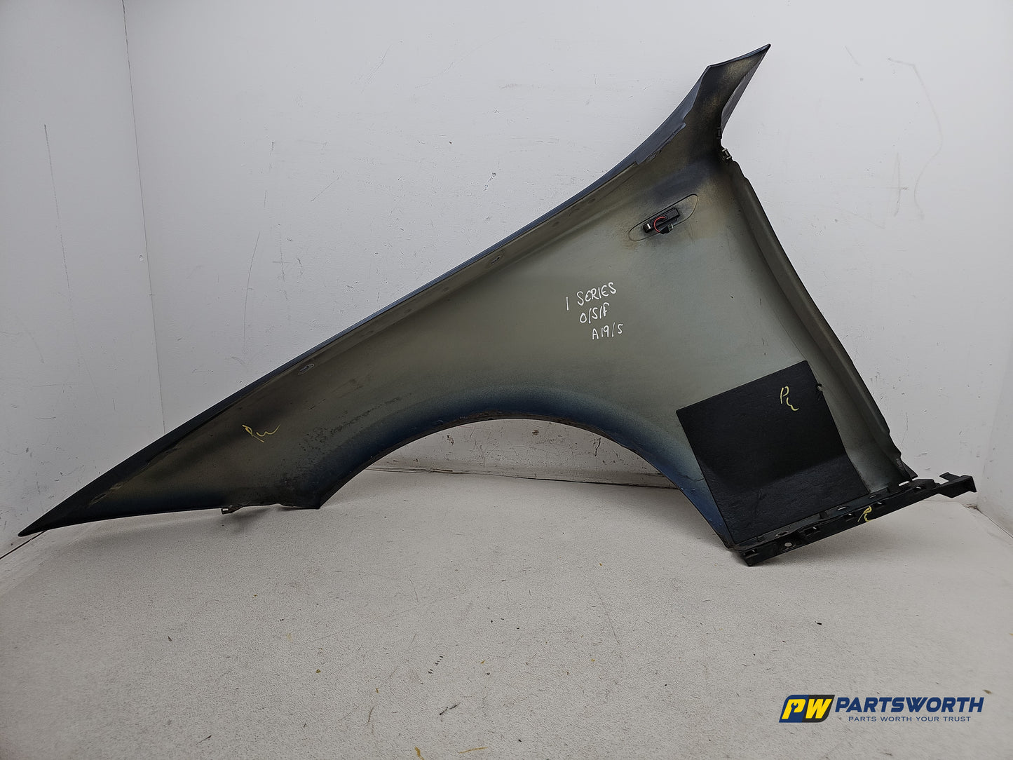 Wing Front RH 6