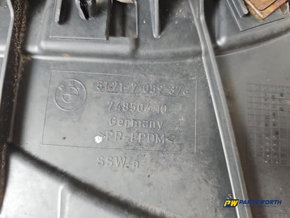 Moulding Wheel Arch Front RH 6