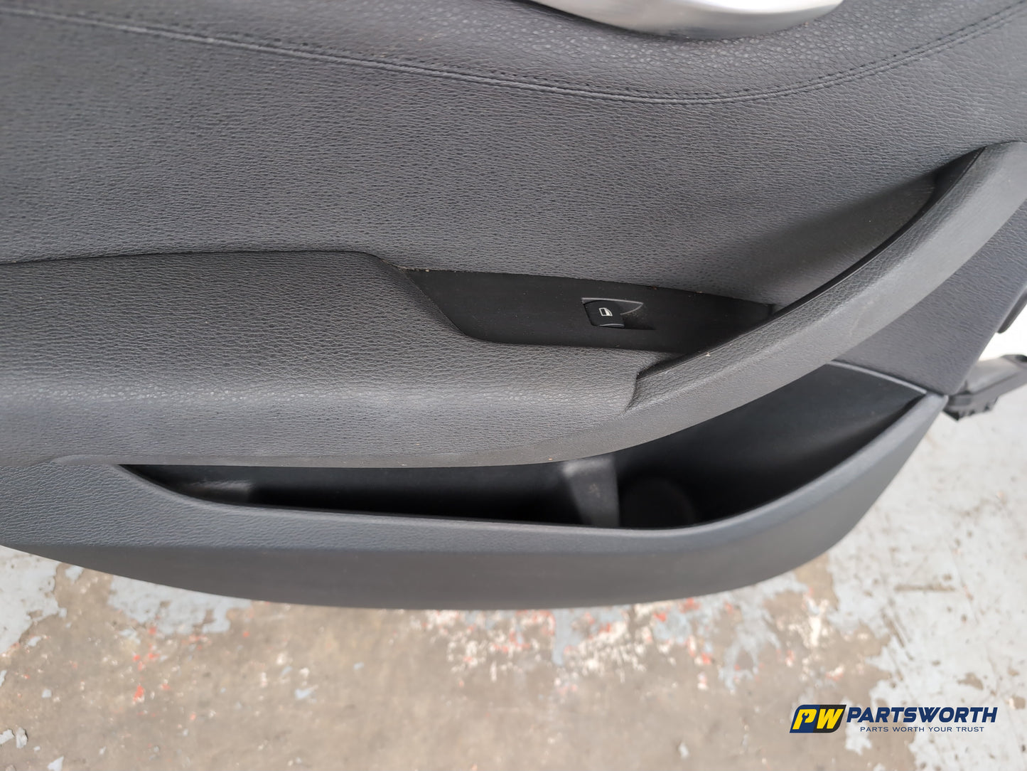 Door Rear LH 12