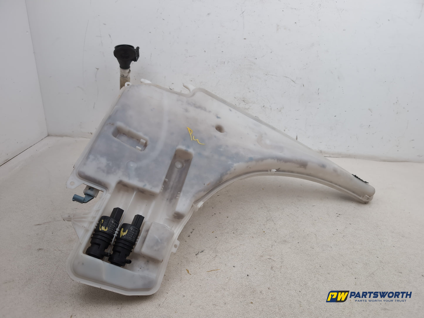 Washer Bottle Windscreen 6