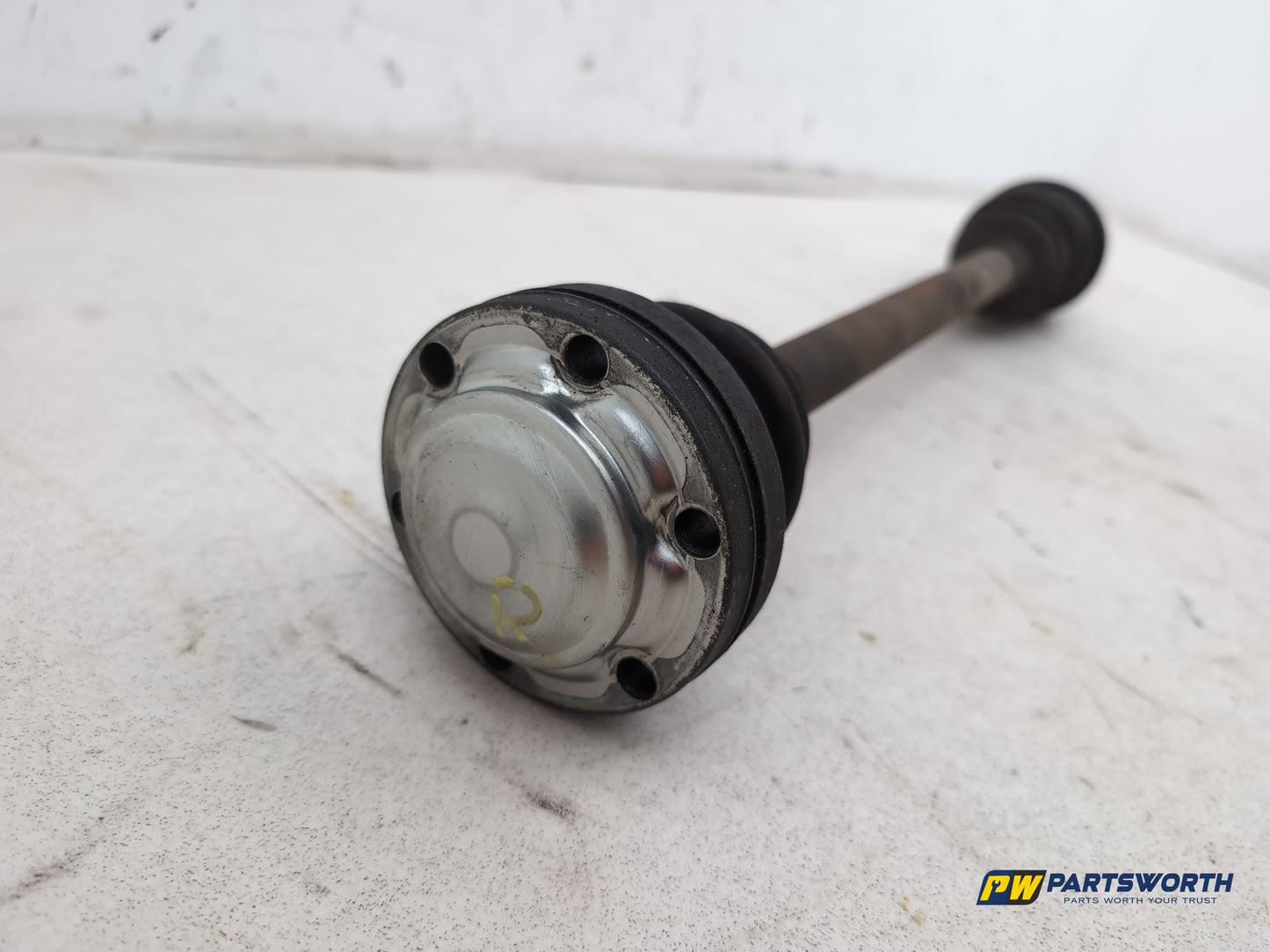 Driveshaft Front LH 6