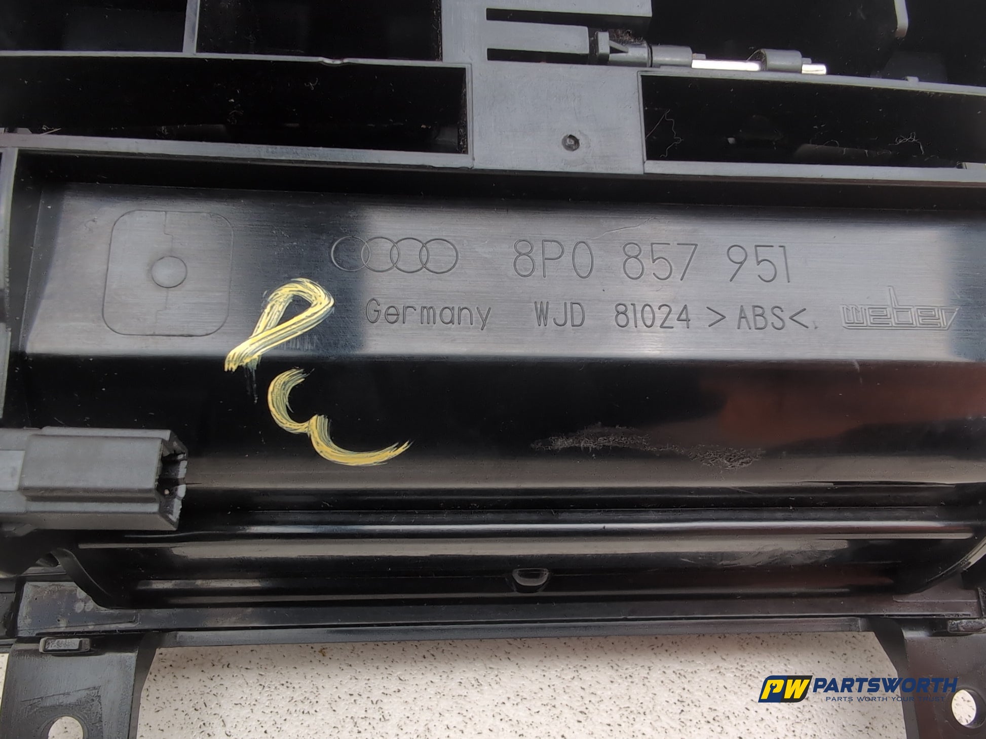 Ashtray Centre Console 6
