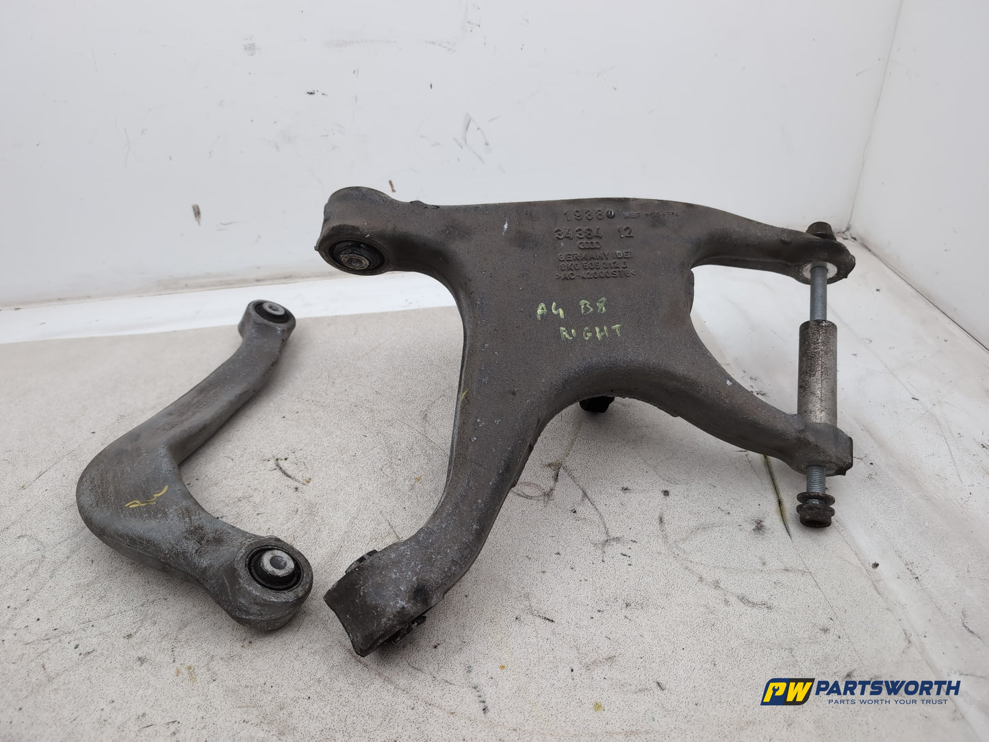 Suspension Arm Rear Wishbone RH 6
