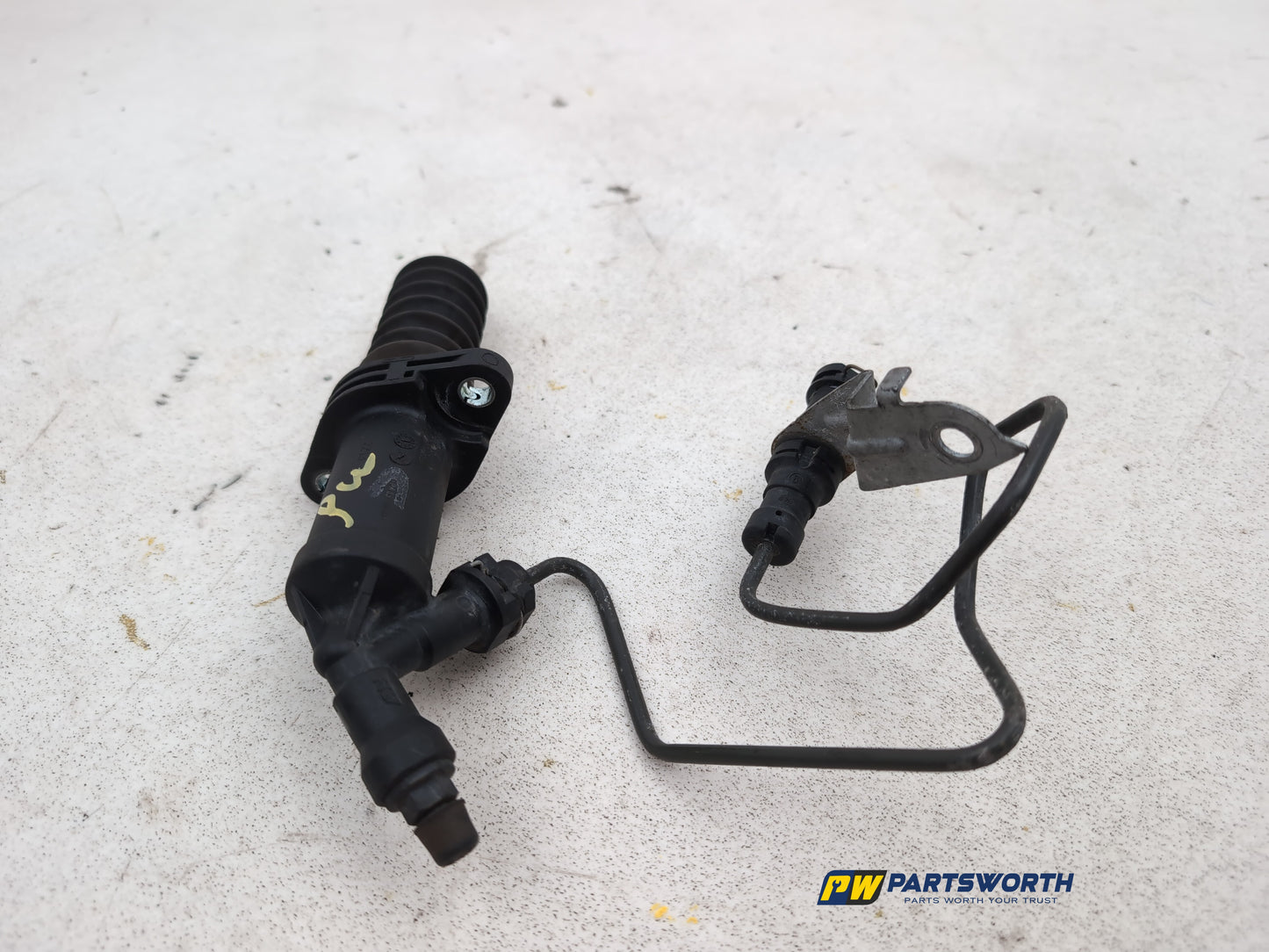 Clutch Slave Cylinder and Pipe  6