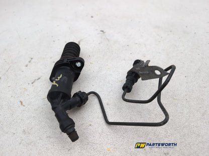 Clutch Slave Cylinder and Pipe  6