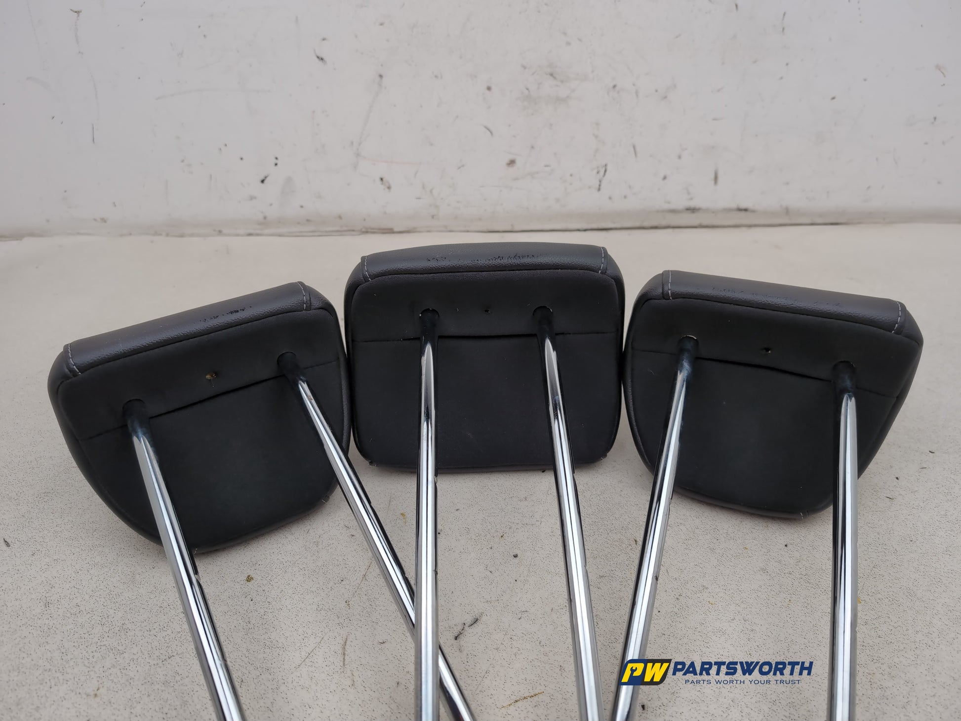 Rear Headrest 6