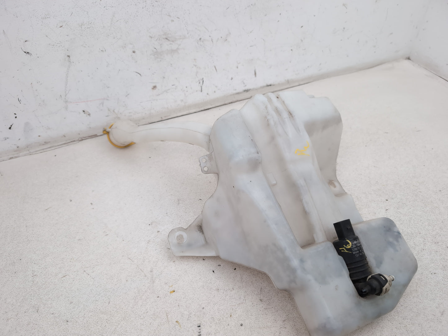 Washer Bottle Windscreen 6