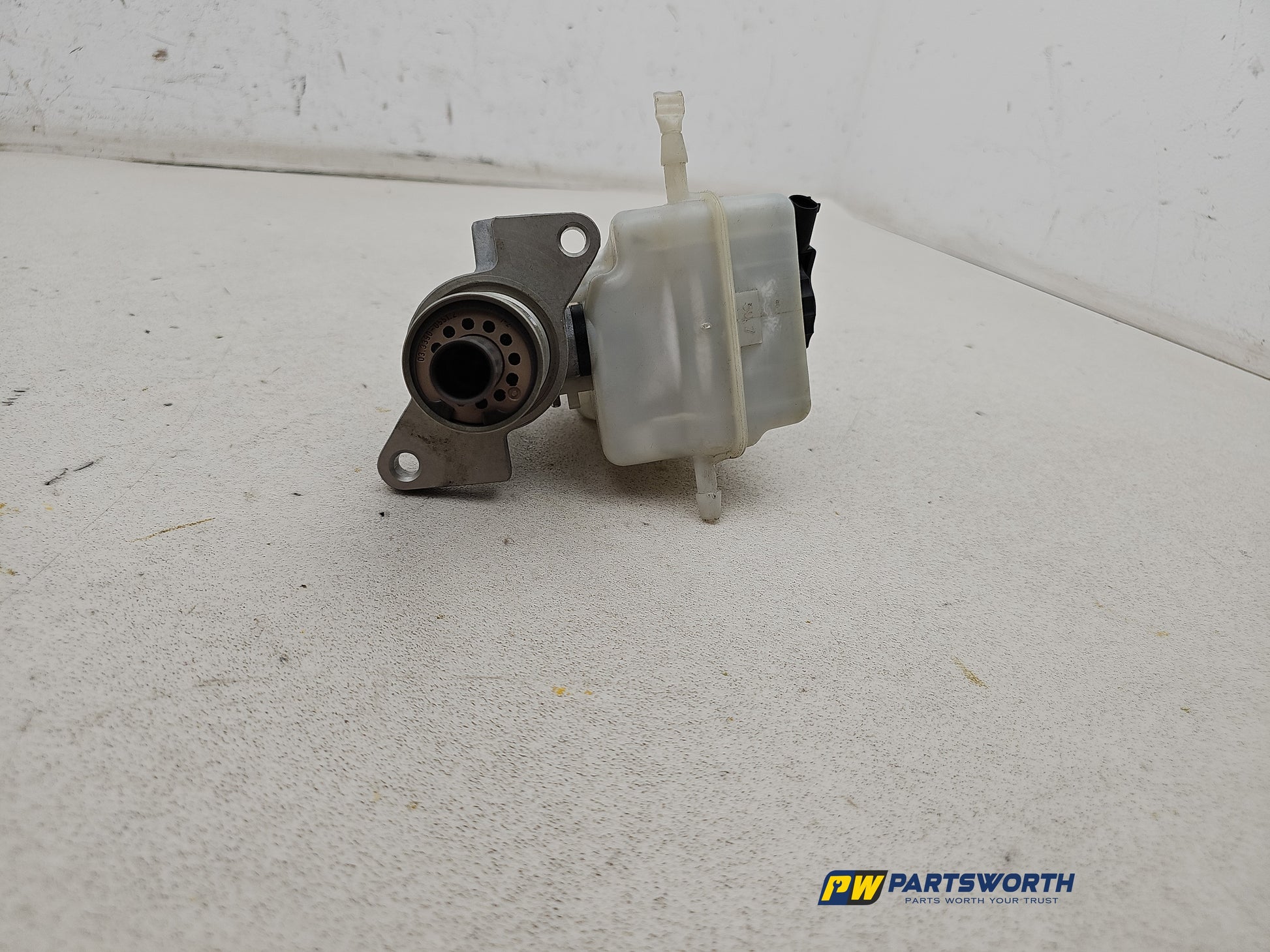 Brake Master Cylinder Assembly 6