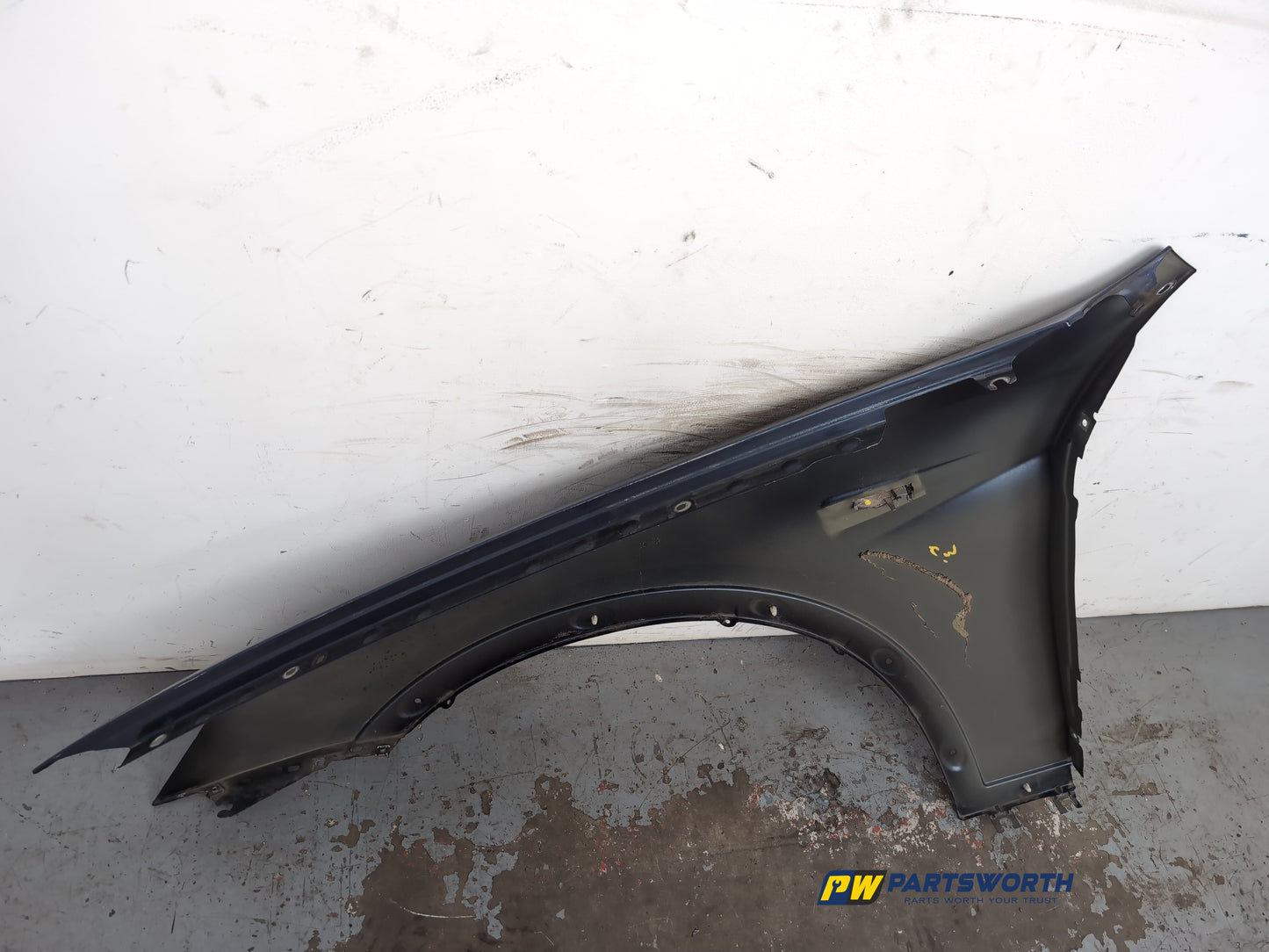Wing Front RH 6