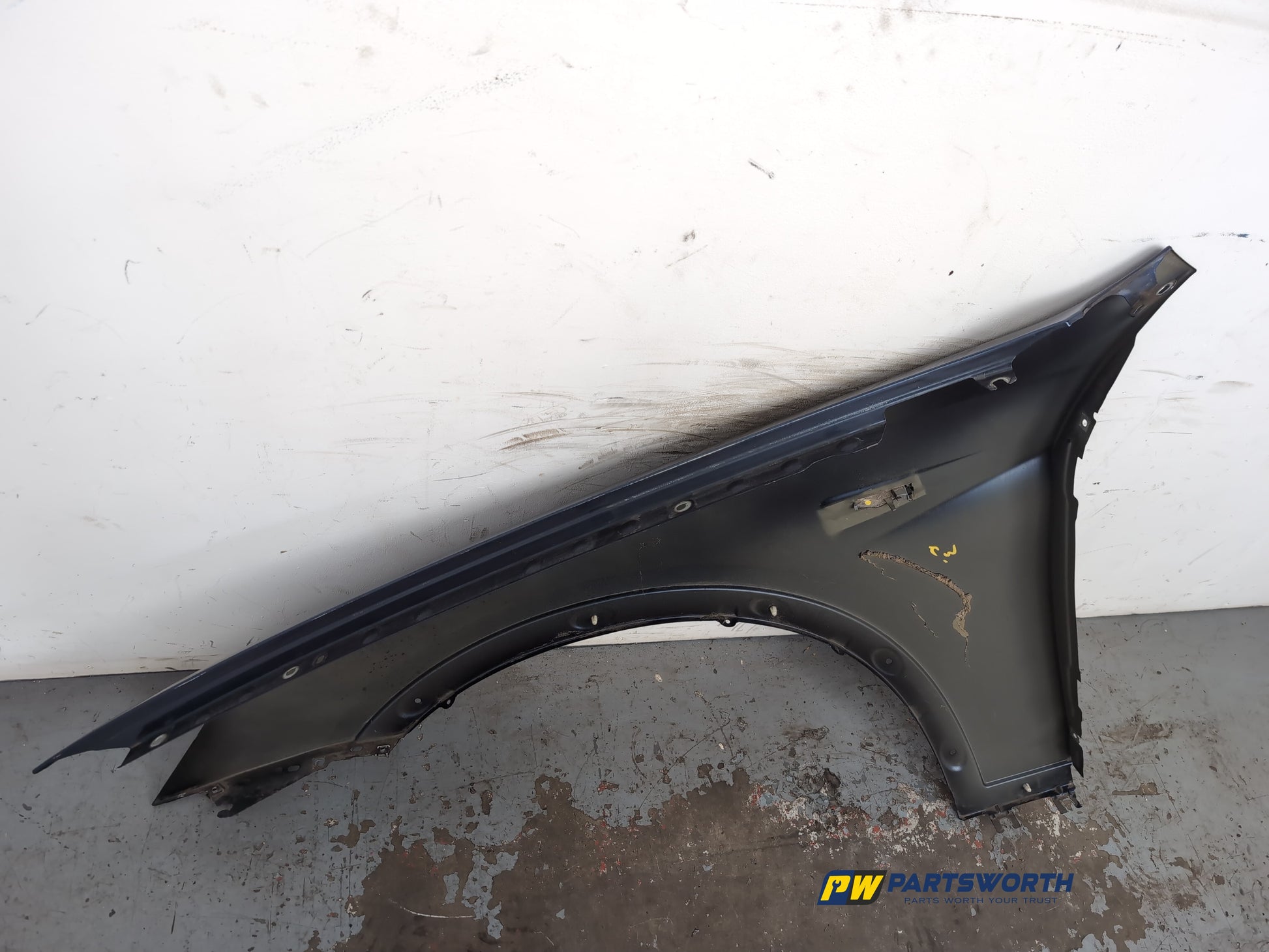 Wing Front RH 6