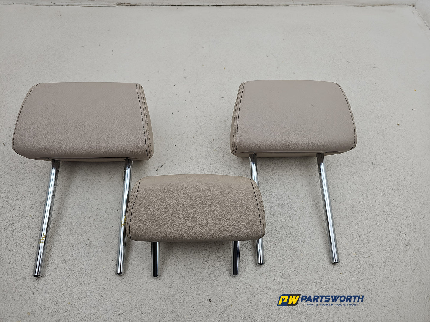 Rear Headrest 6