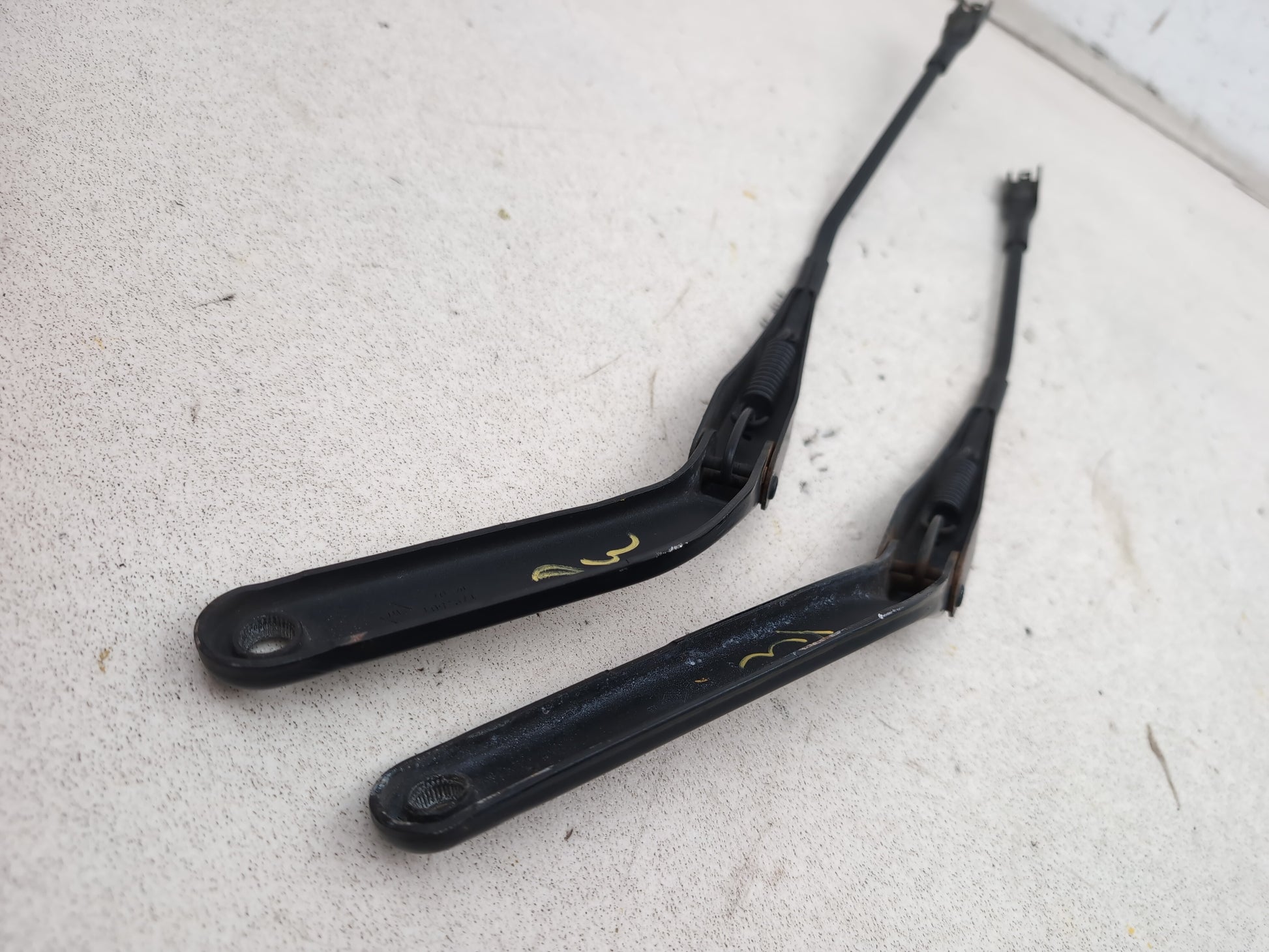 Wiper Front Arm 6