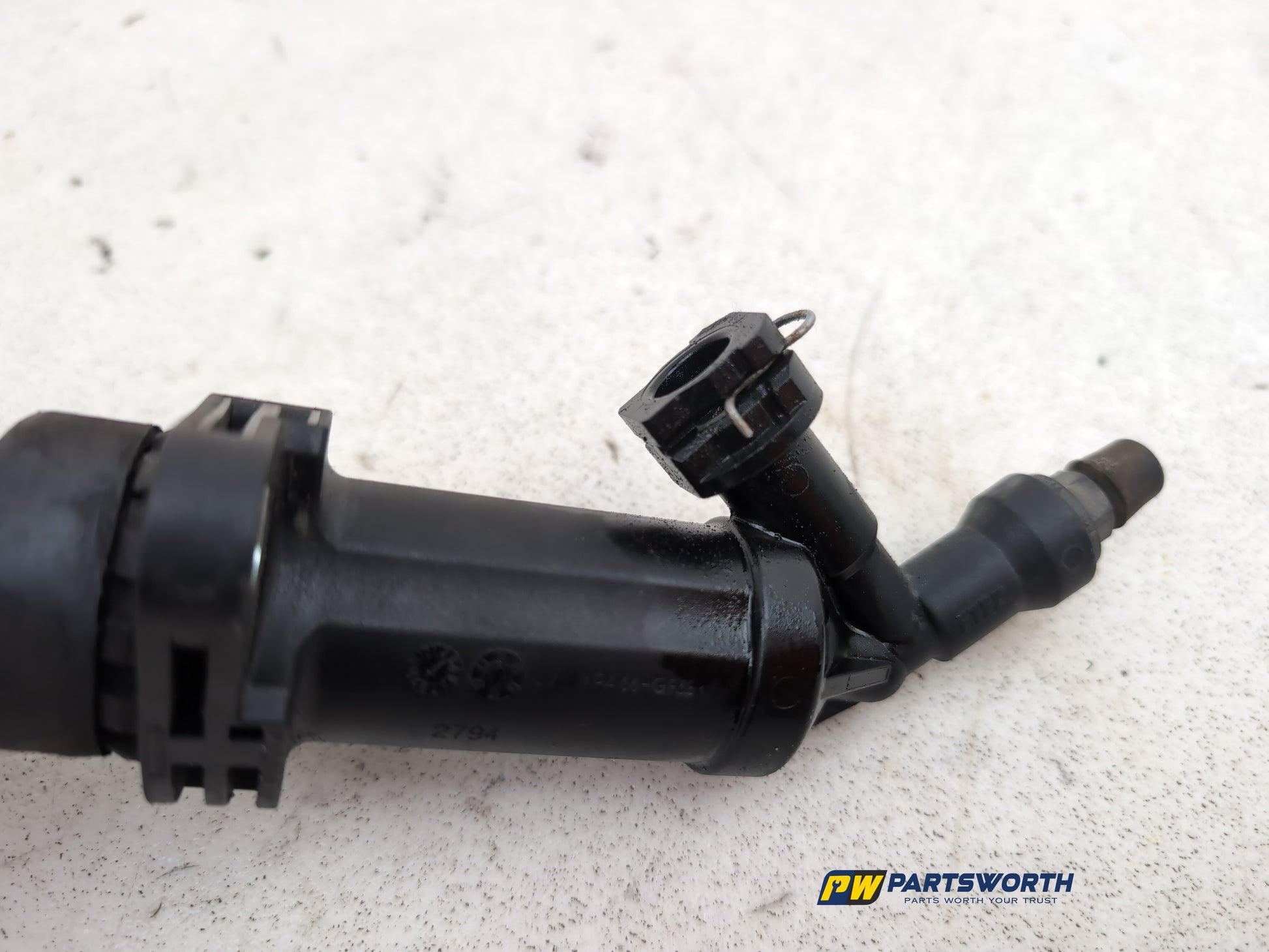 Clutch Slave Cylinder and Pipe  6