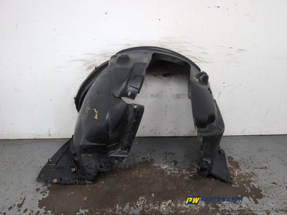 Moulding Wheel Arch Front RH 4