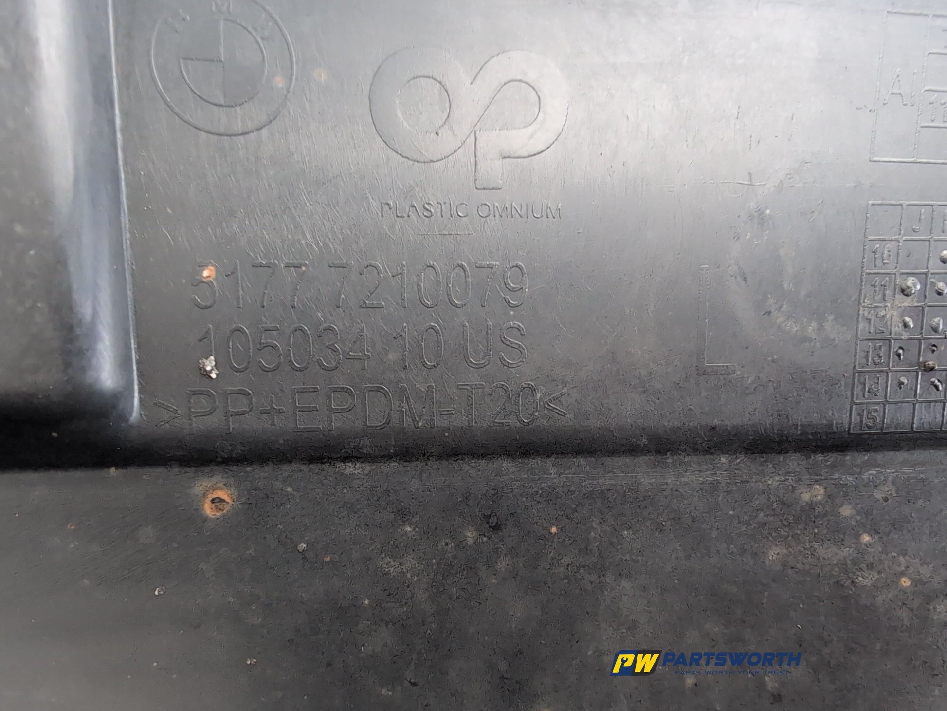 Side Skirt LH 6