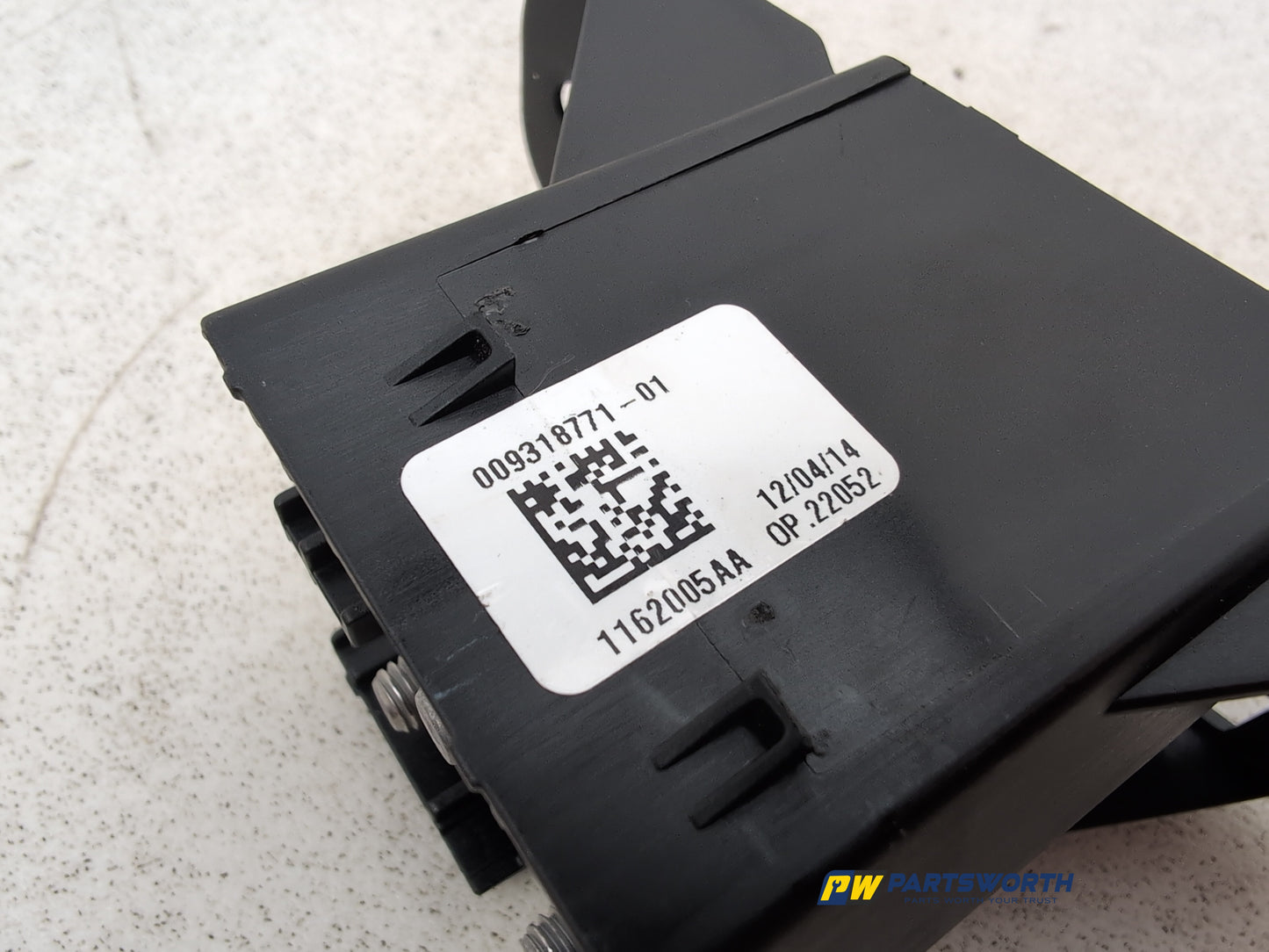 Positive Pole Battery Power Boot Distribution Fuse Box 6