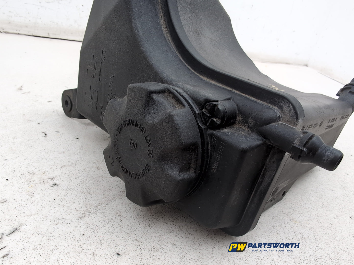 Radiator Expansion Tank 6