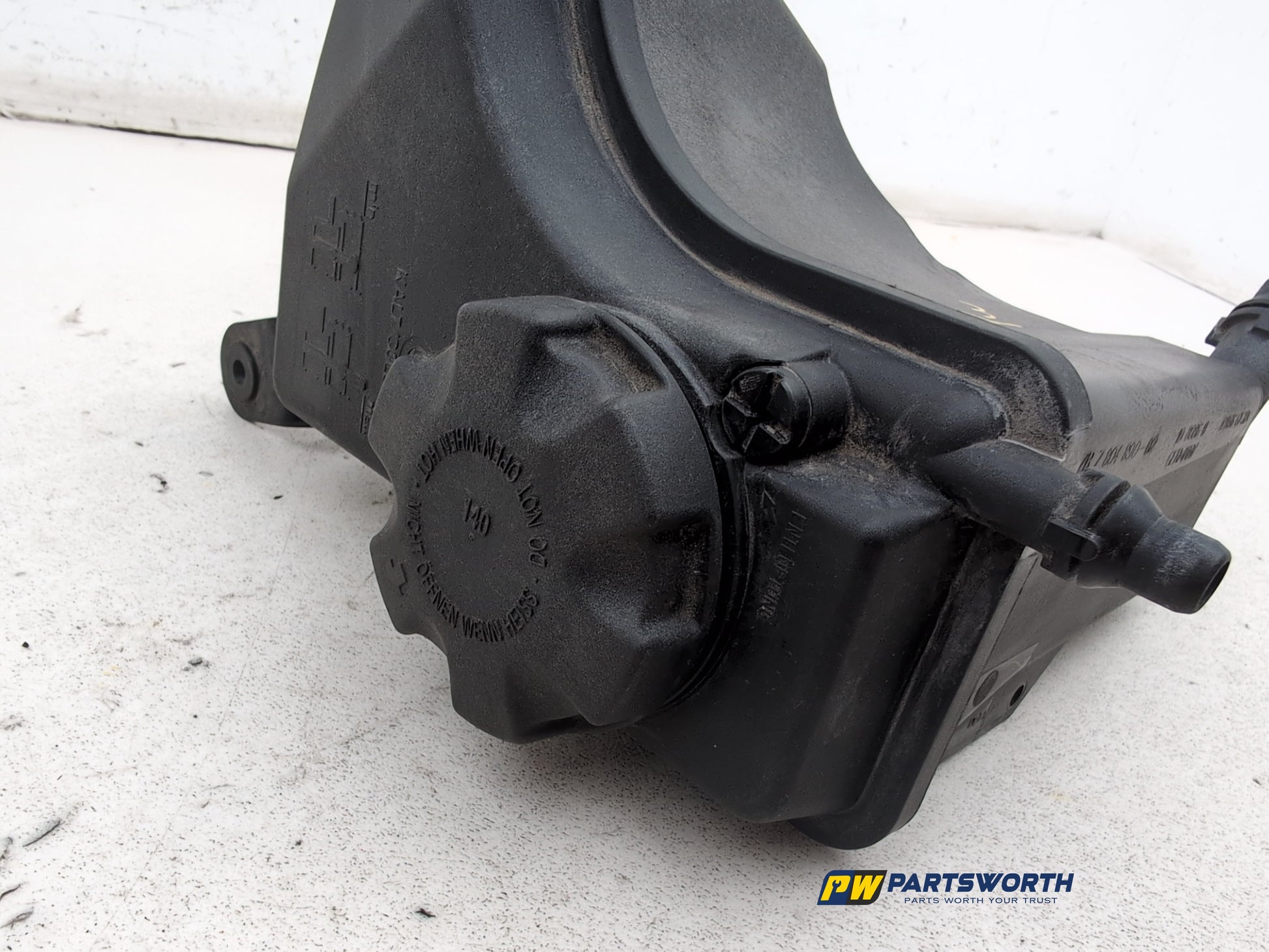 Radiator Expansion Tank 6