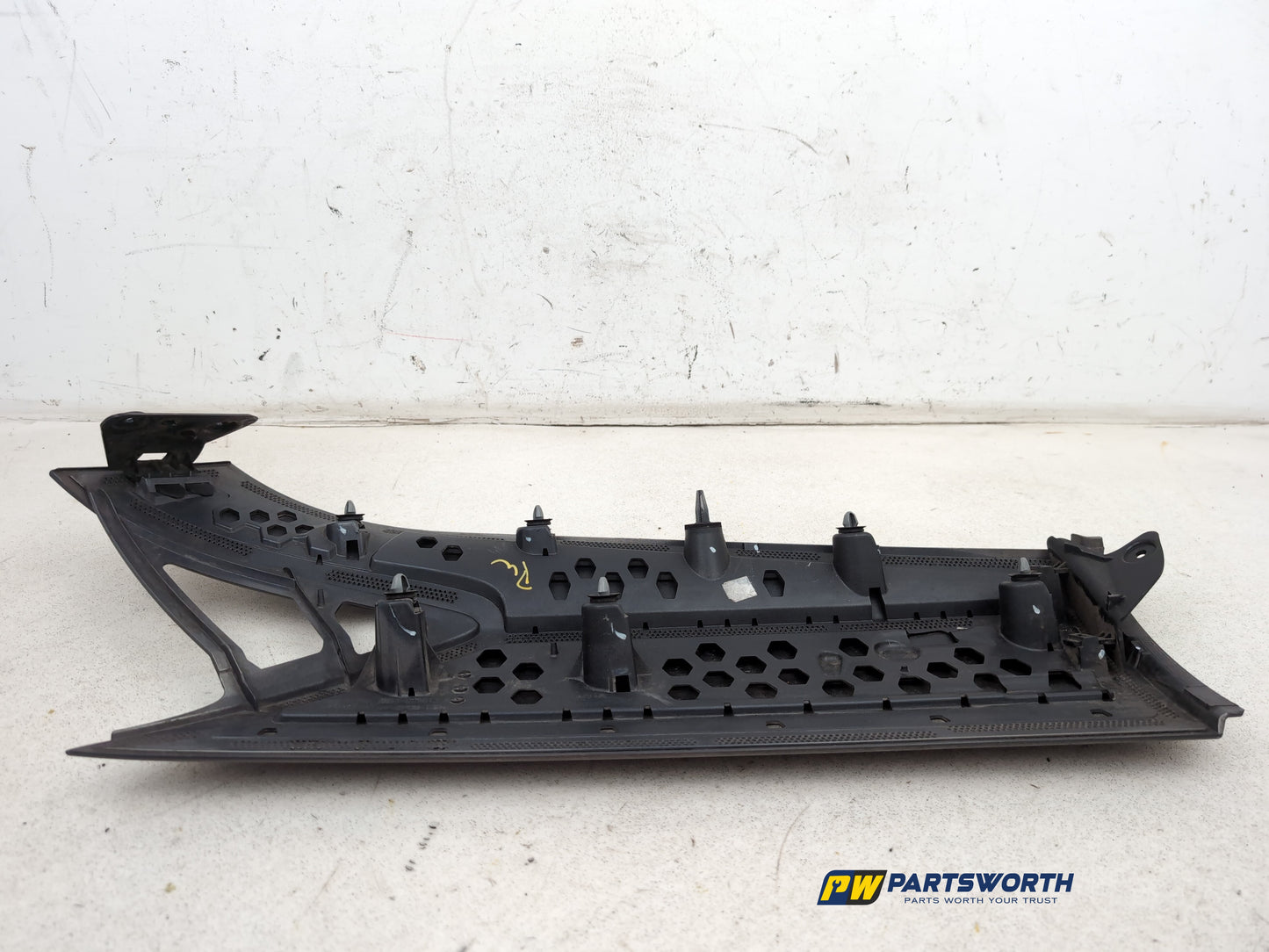 Moulding Quarter Panel LH 6