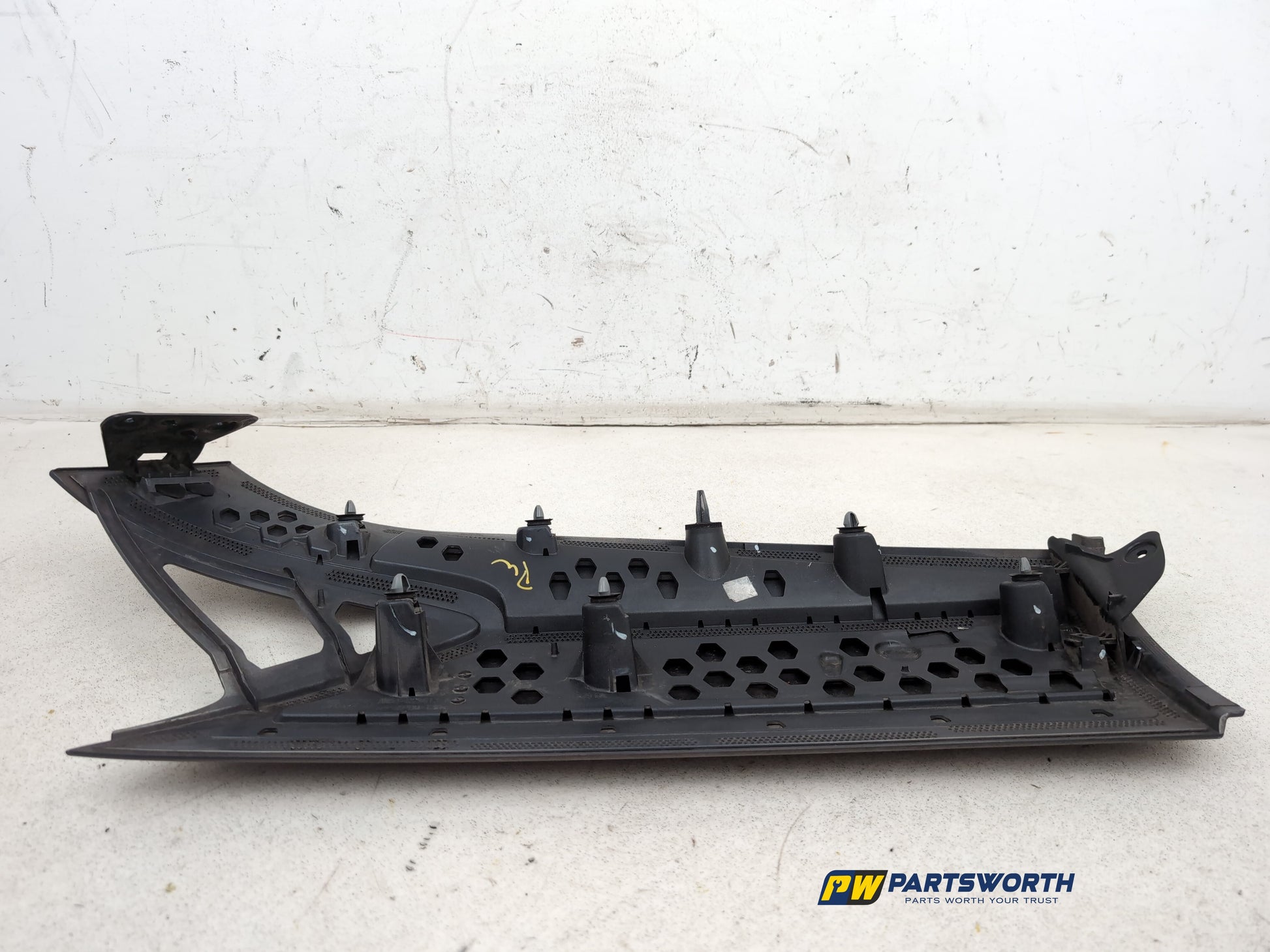 Moulding Quarter Panel LH 6