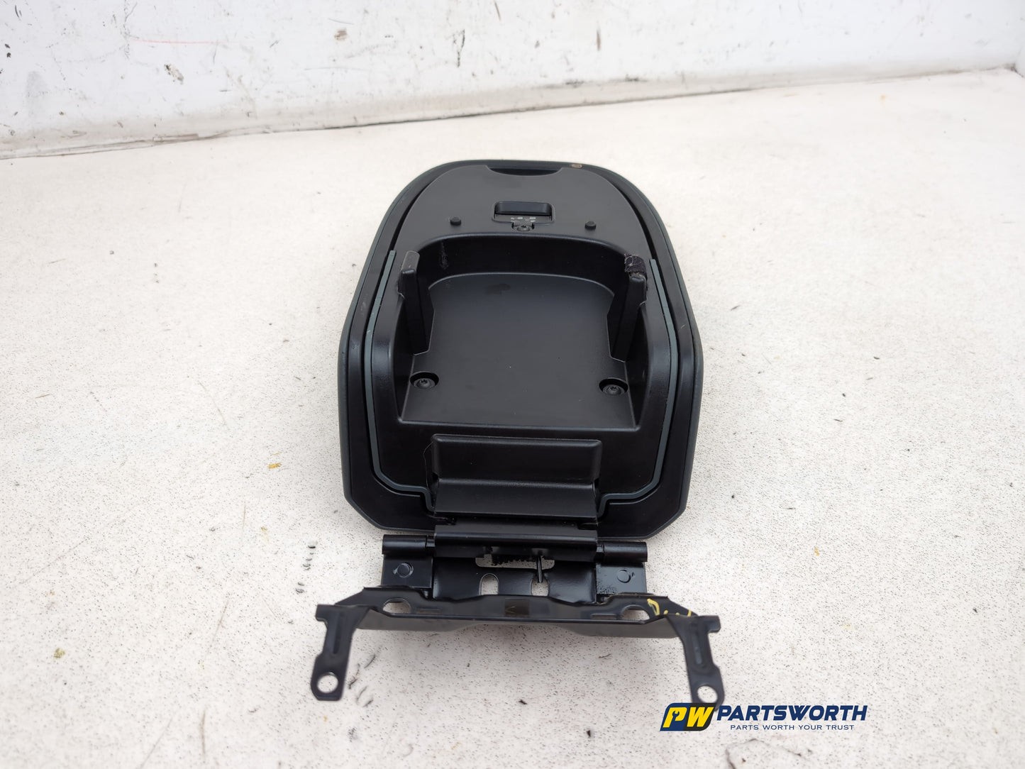 Centre Console Armrest 6