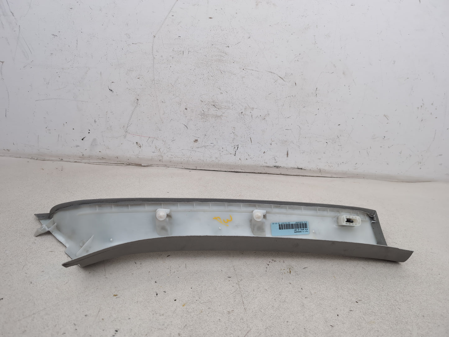 LH A Pillar Trim  6